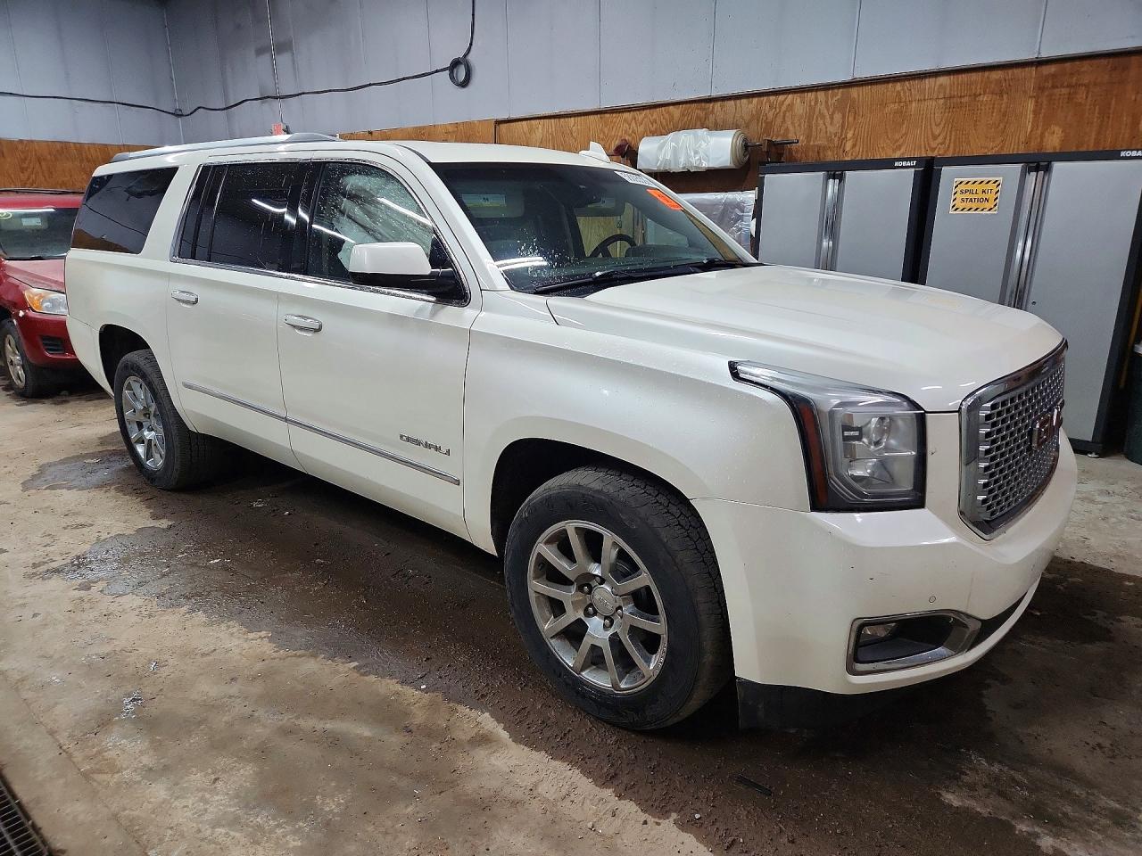 2015 Gmc Yukon Xl Denali Beige vin: 1GKS2JKJ1FR685052