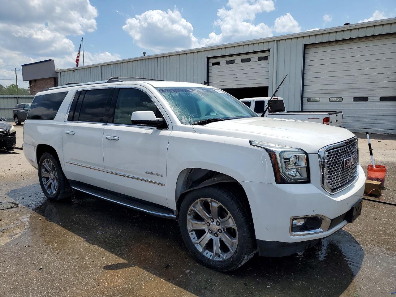 2015 Gmc Yukon Xl Denali White vin: 1GKS2JKJ2FR221882