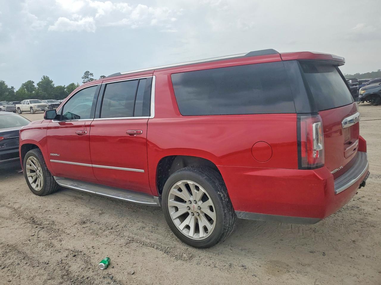 2015 Gmc Yukon Xl Denali Красный vin: 1GKS2JKJ2FR279815