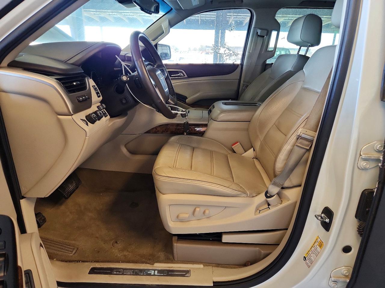 2015 Gmc Yukon Xl Denali White vin: 1GKS2JKJ2FR284089