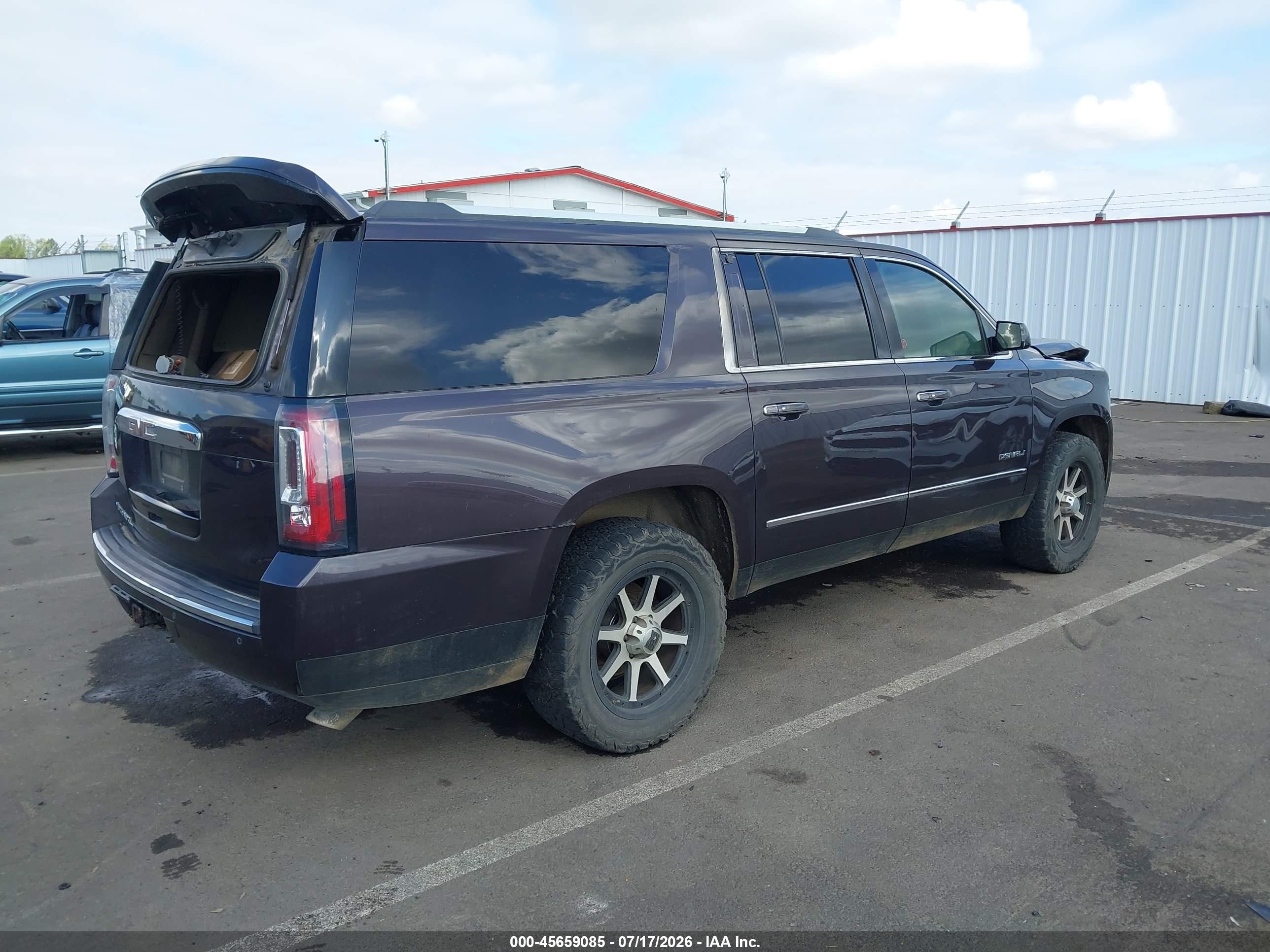 2015 Gmc Yukon Xl 1500 Denali Фиолетовый vin: 1GKS2JKJ3FR254129