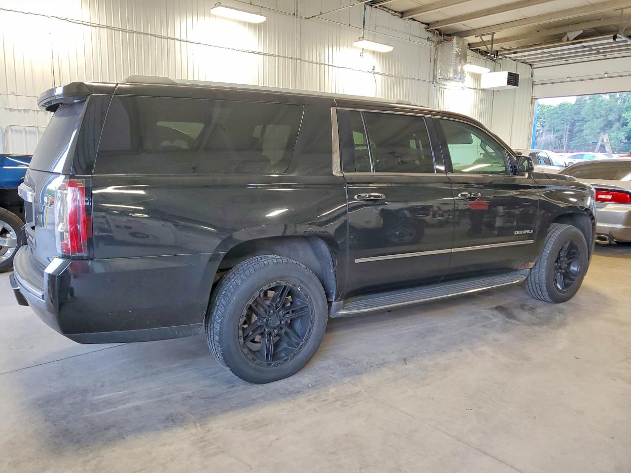 2015 Gmc Yukon Xl Denali Black vin: 1GKS2JKJ3FR541907