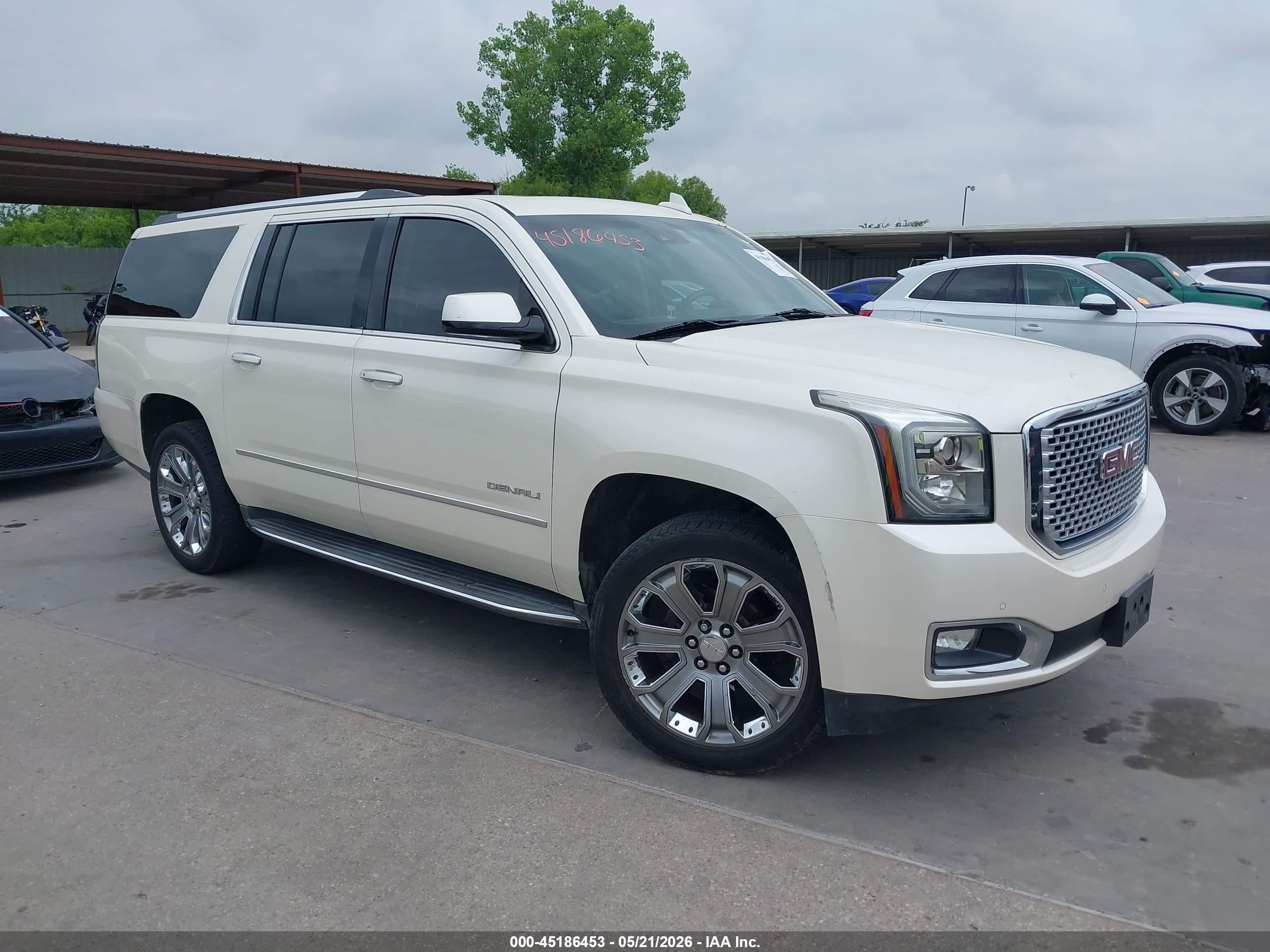 2015 Gmc Yukon Xl 1500 Denali White vin: 1GKS2JKJ3FR676756