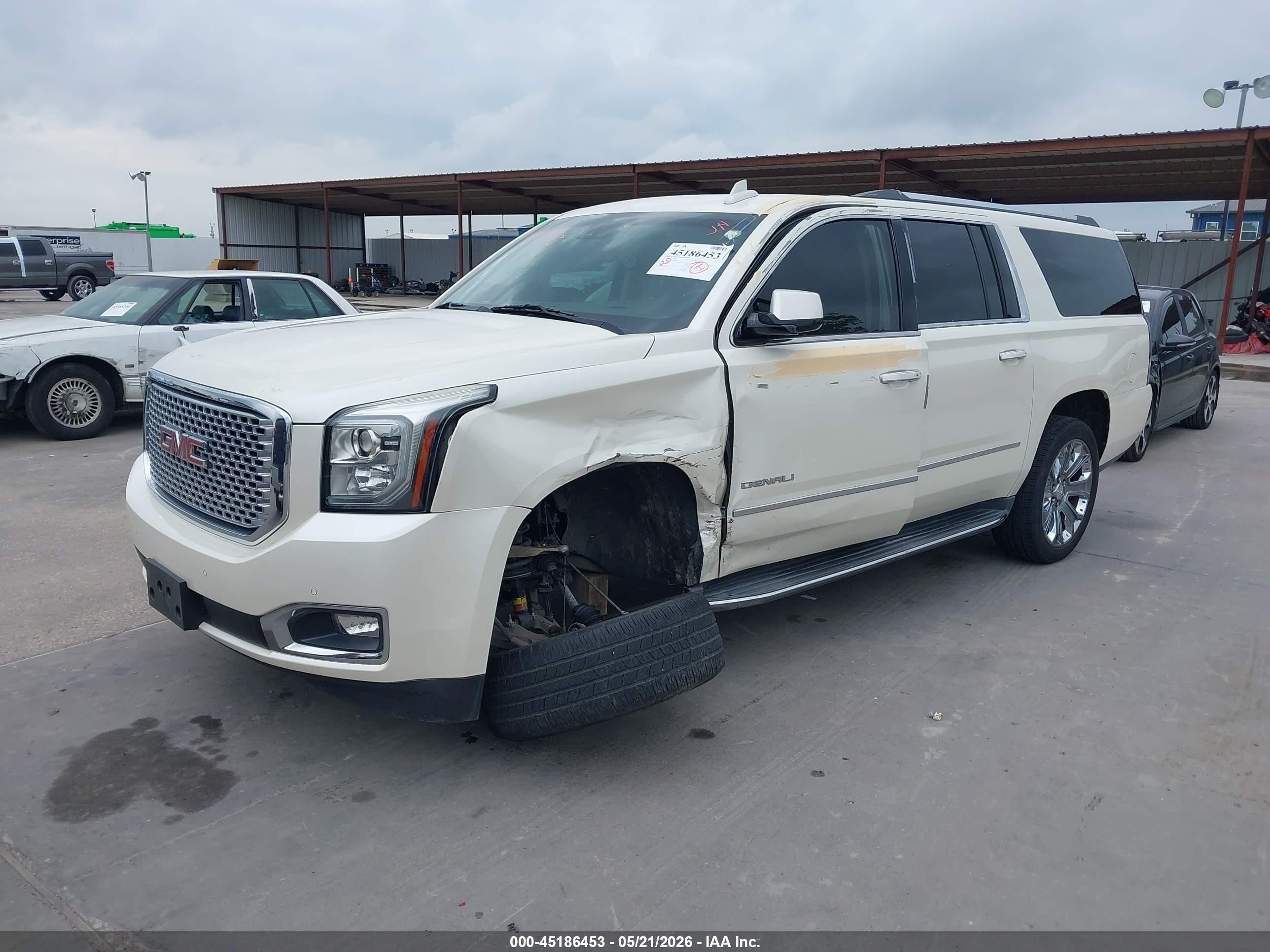 2015 Gmc Yukon Xl 1500 Denali White vin: 1GKS2JKJ3FR676756