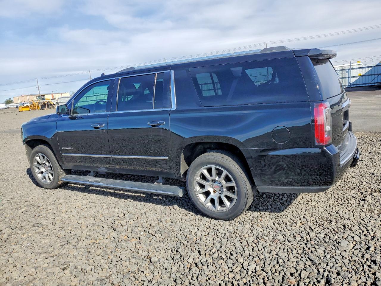 2015 Gmc Yukon Xl Denali Черный vin: 1GKS2JKJ3FR695727