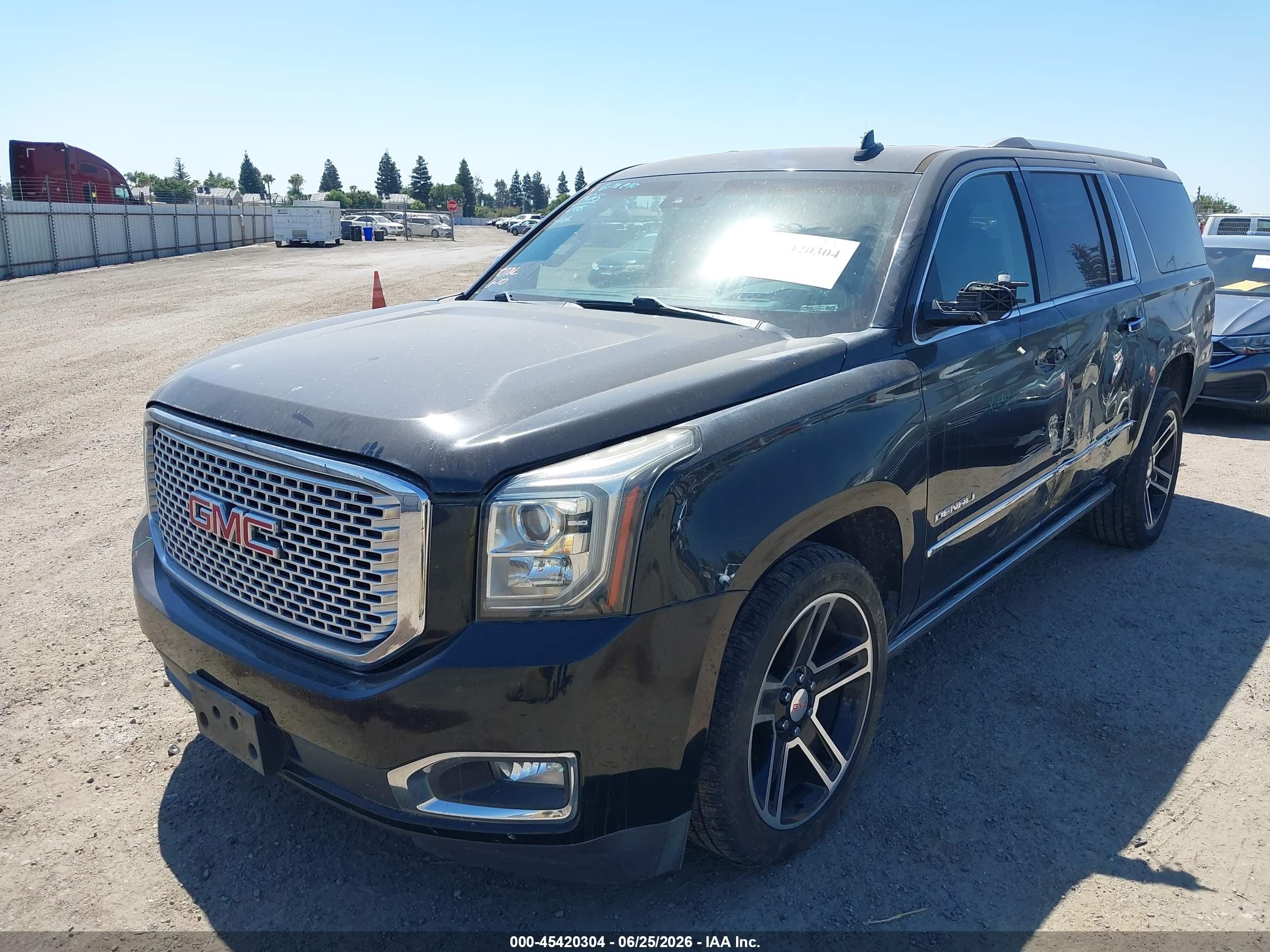 2015 Gmc Yukon Xl 1500 Denali Черный vin: 1GKS2JKJ4FR590498