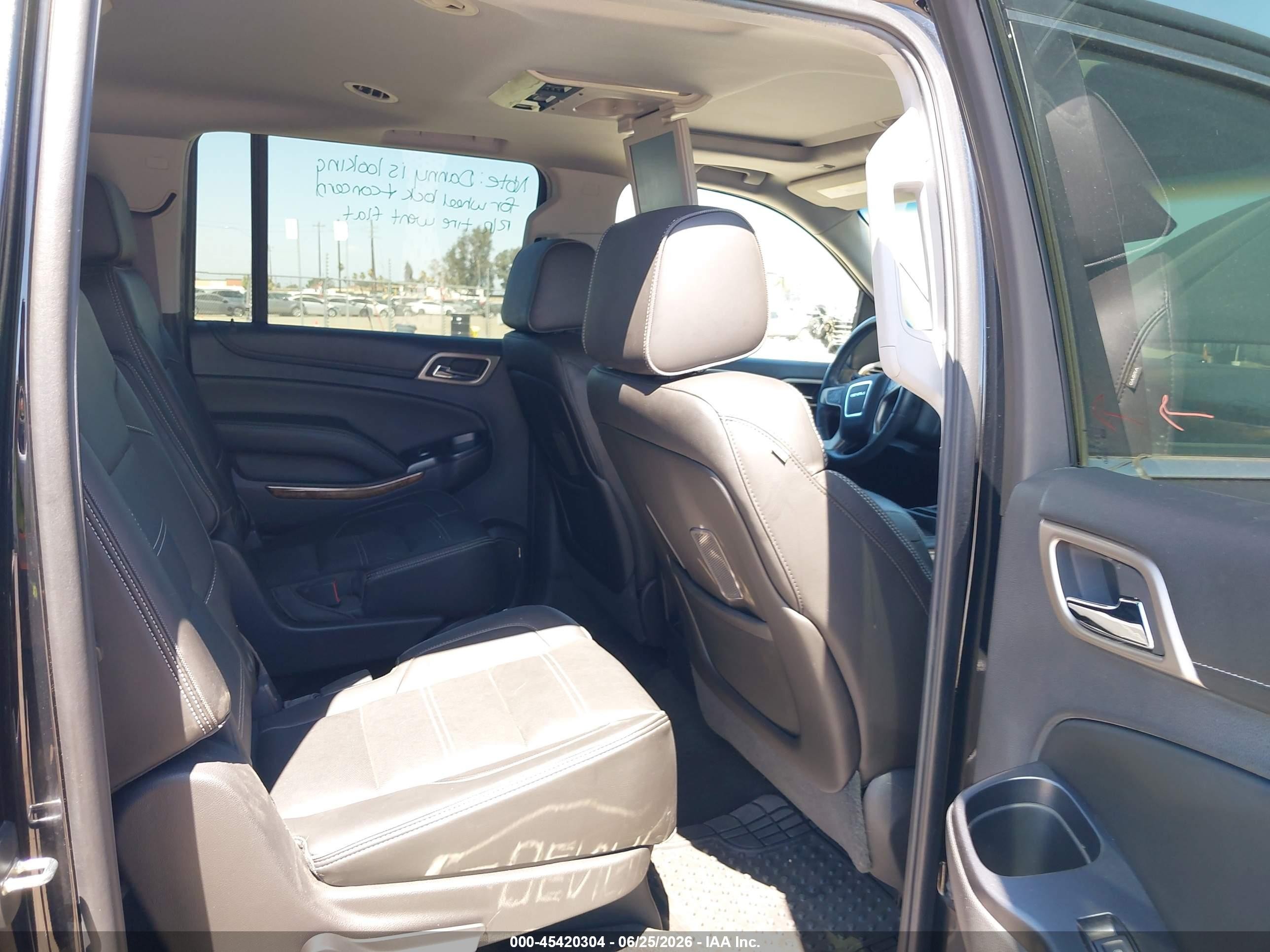 2015 Gmc Yukon Xl 1500 Denali Черный vin: 1GKS2JKJ4FR590498