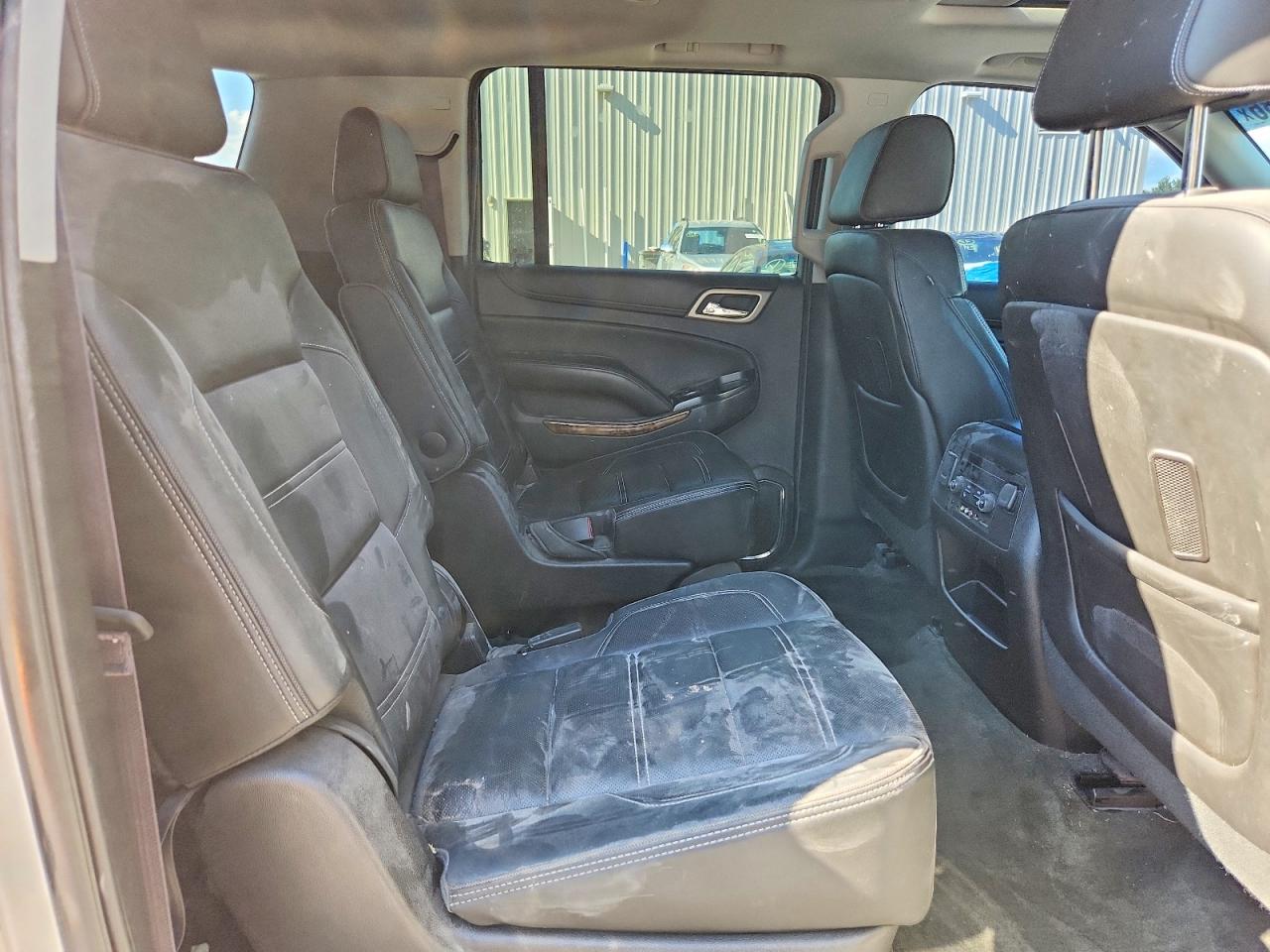 2015 Gmc Yukon Xl Denali Кремовый vin: 1GKS2JKJ5FR170197