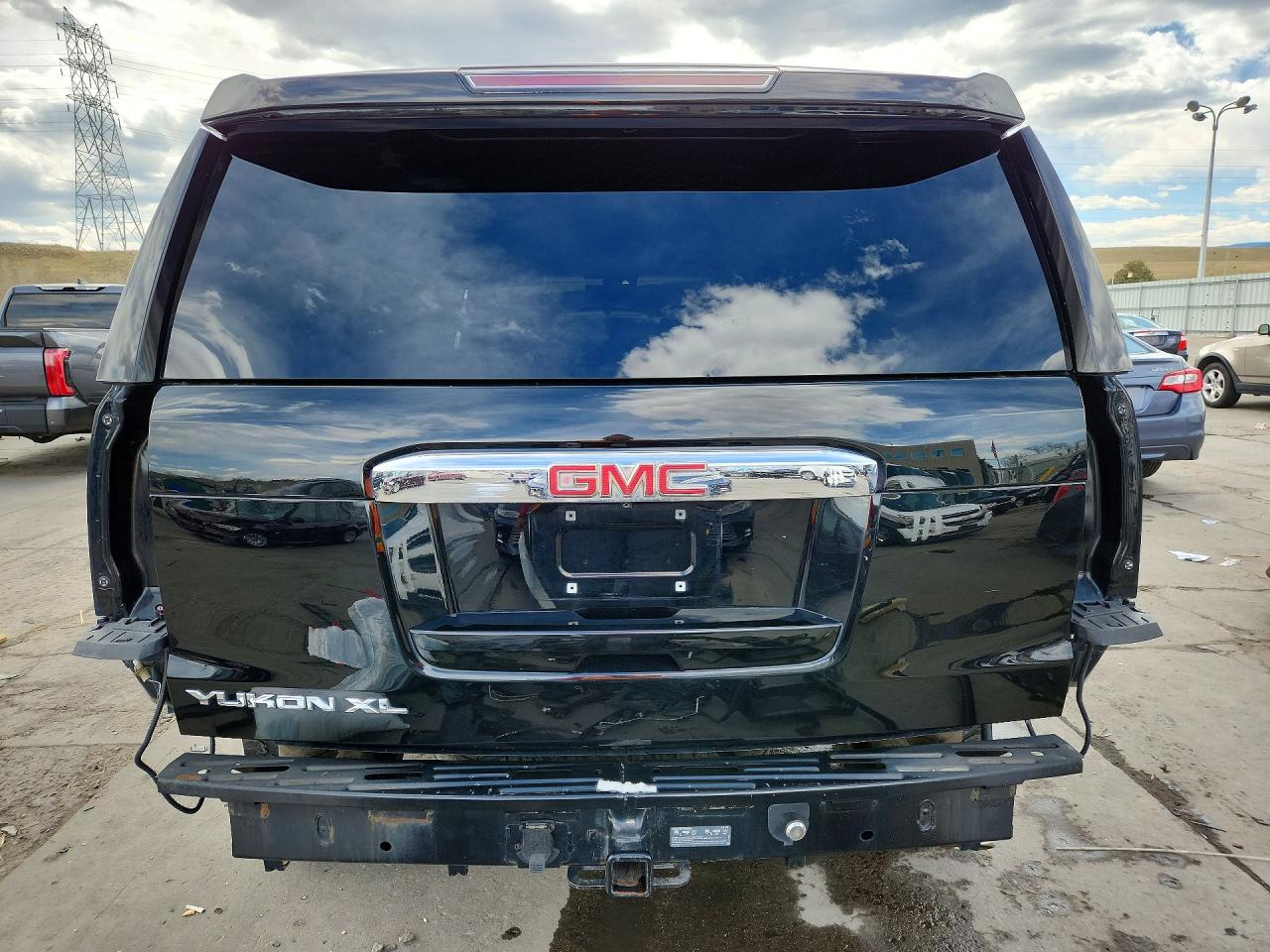 2015 Gmc Yukon Xl Denali Black vin: 1GKS2JKJ5FR200069