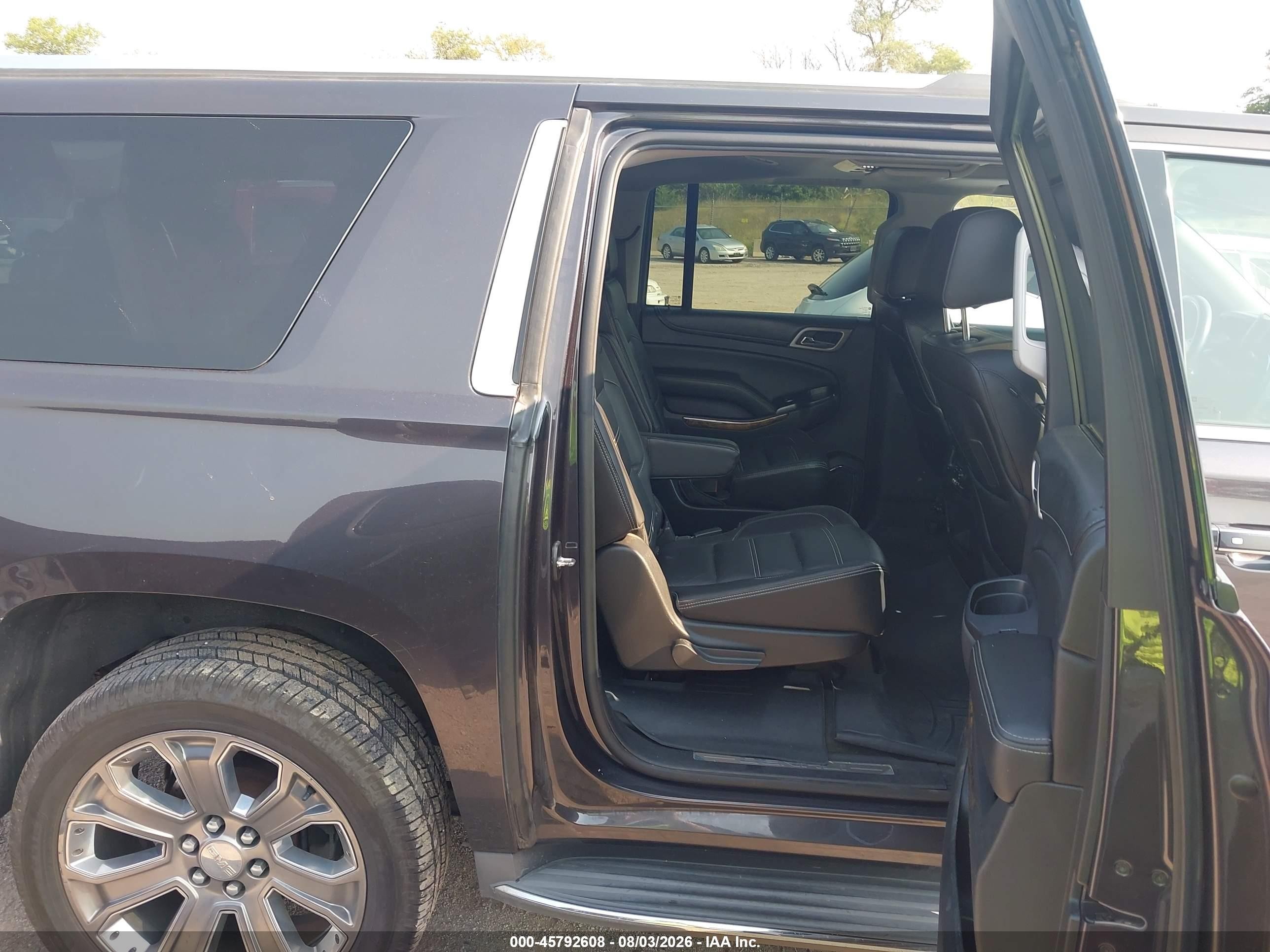 2015 Gmc Yukon Xl 1500 Denali Black vin: 1GKS2JKJ5FR280120