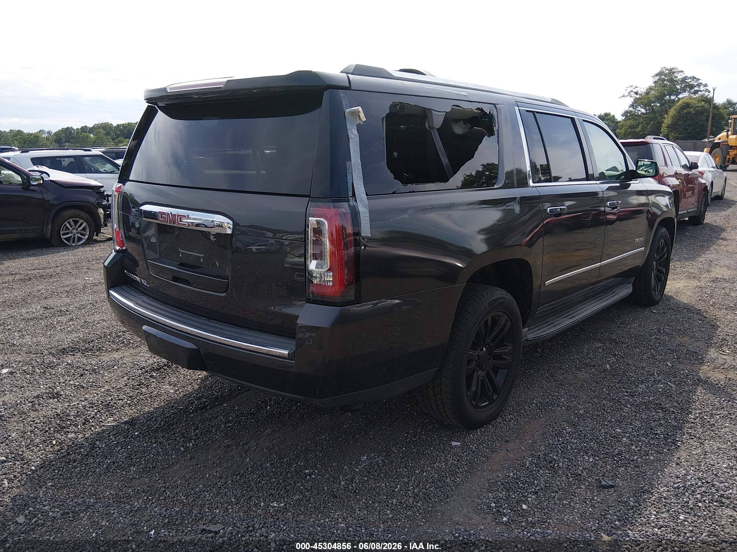 2015 Gmc Yukon Xl 1500 Denali Gray vin: 1GKS2JKJ6FR182679