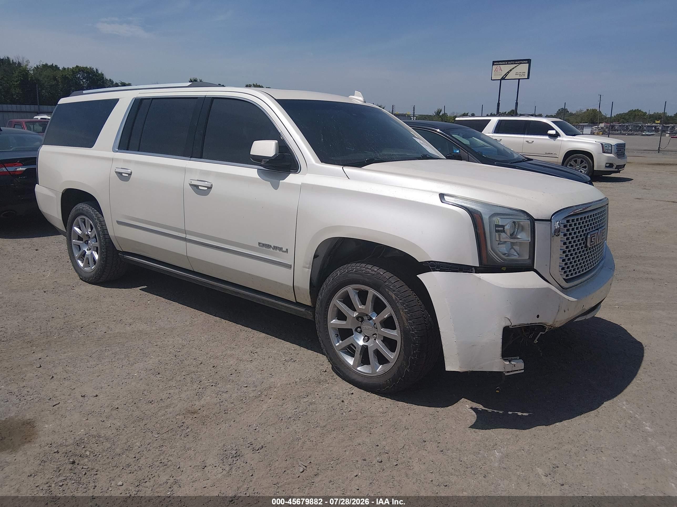 2015 Gmc Yukon Xl 1500 Denali Белый vin: 1GKS2JKJ6FR594584