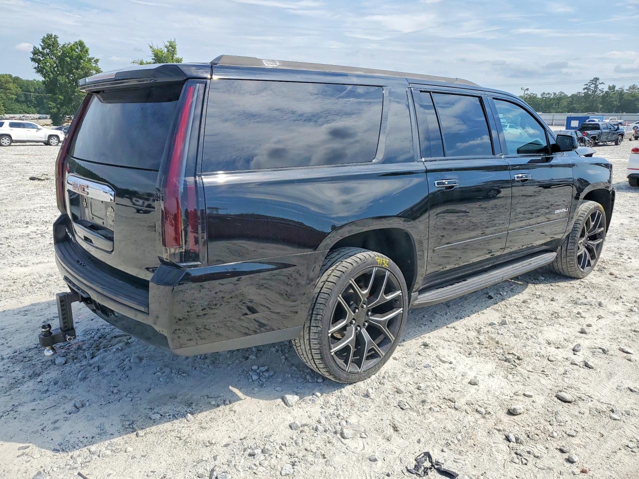 2015 Gmc Yukon Xl Denali Black vin: 1GKS2JKJ7FR290499