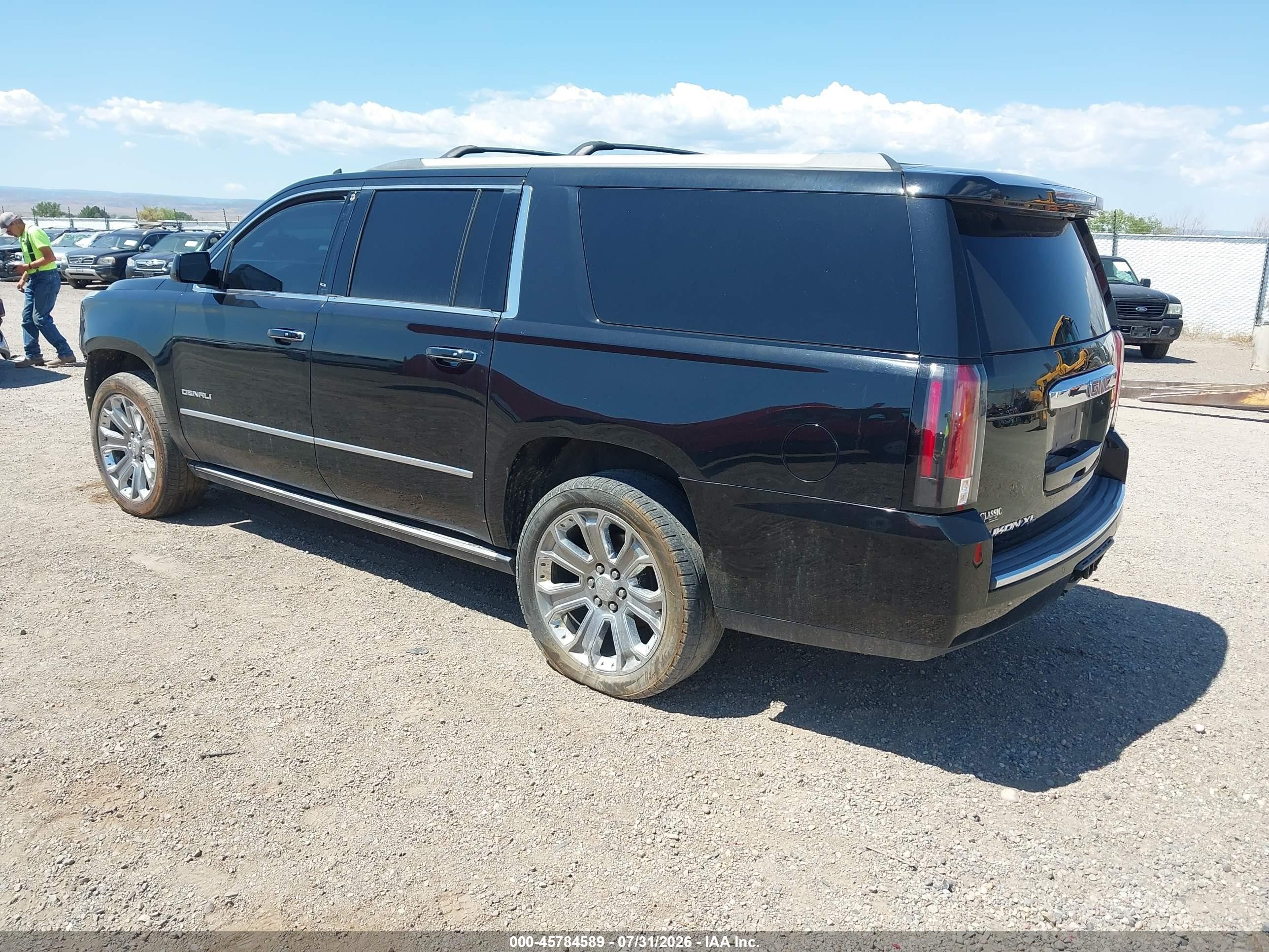 2015 Gmc Yukon Xl 1500 Denali Black vin: 1GKS2JKJ8FR154253