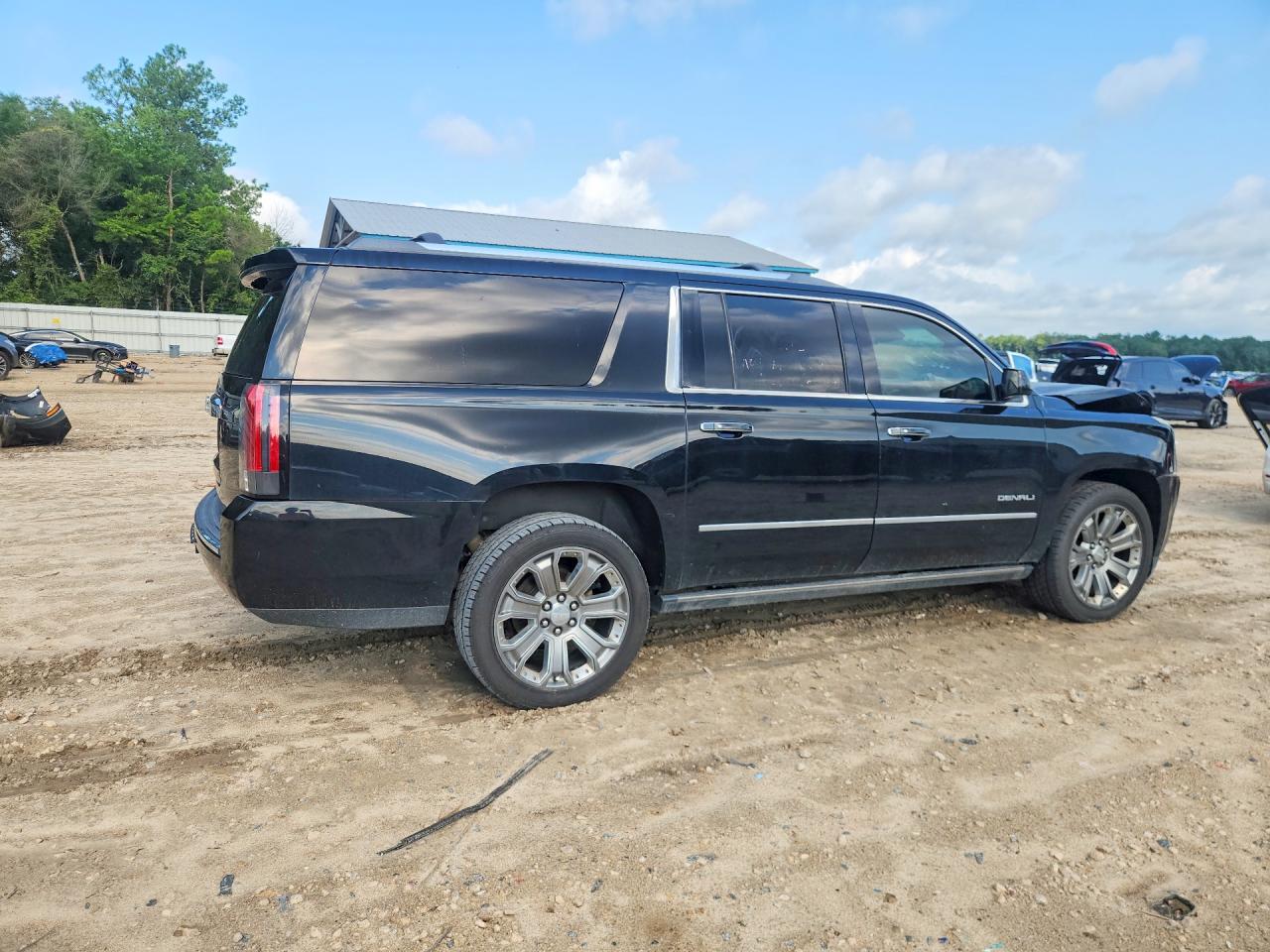 2015 Gmc Yukon Xl Denali Black vin: 1GKS2JKJ8FR635815