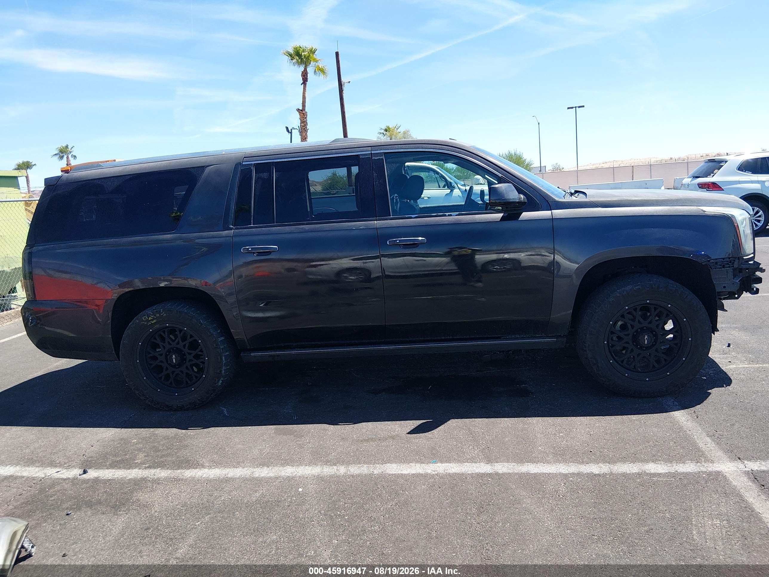 2015 Gmc Yukon Xl 1500 Denali Gray vin: 1GKS2JKJ8FR673514