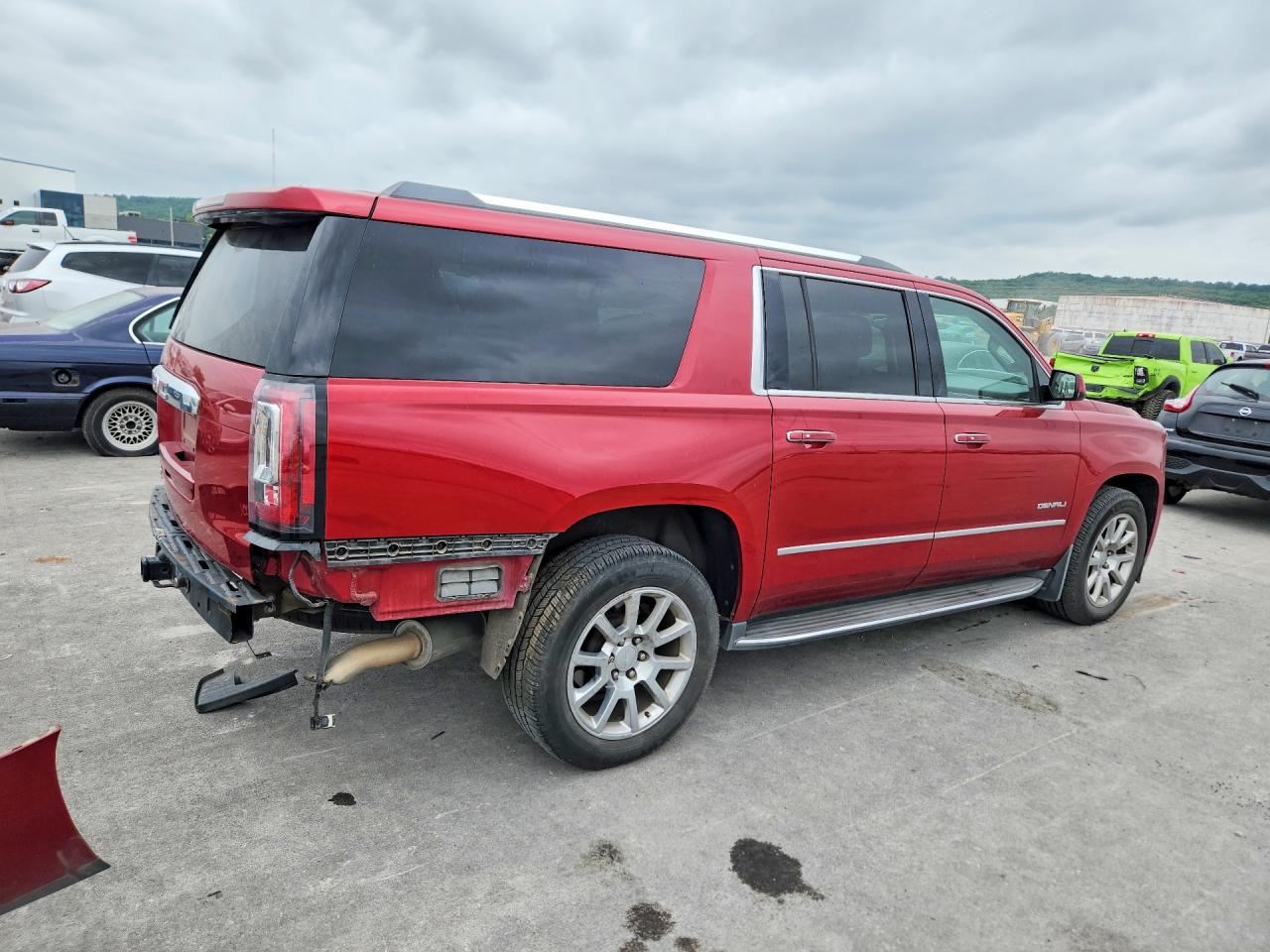 2015 Gmc Yukon Xl Denali Red vin: 1GKS2JKJ8FR717608