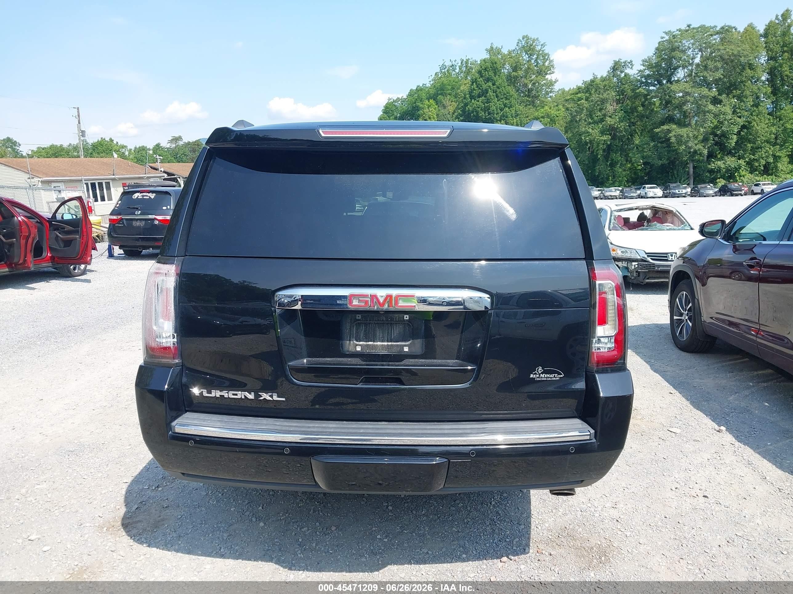 2015 Gmc Yukon Xl 1500 Denali Black vin: 1GKS2JKJ9FR632101