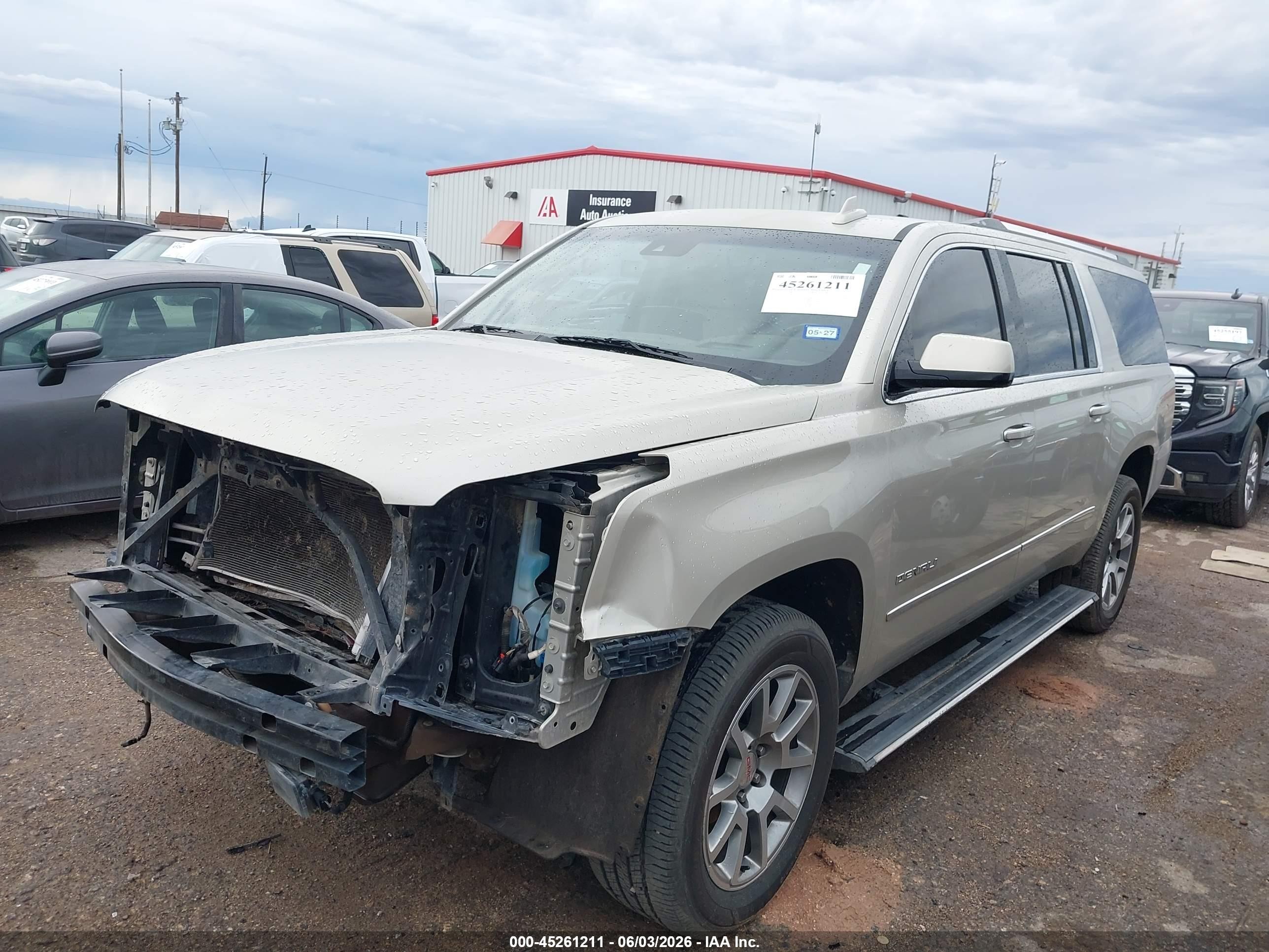 2015 Gmc Yukon Xl 1500 Denali Tan vin: 1GKS2JKJ9FR724793