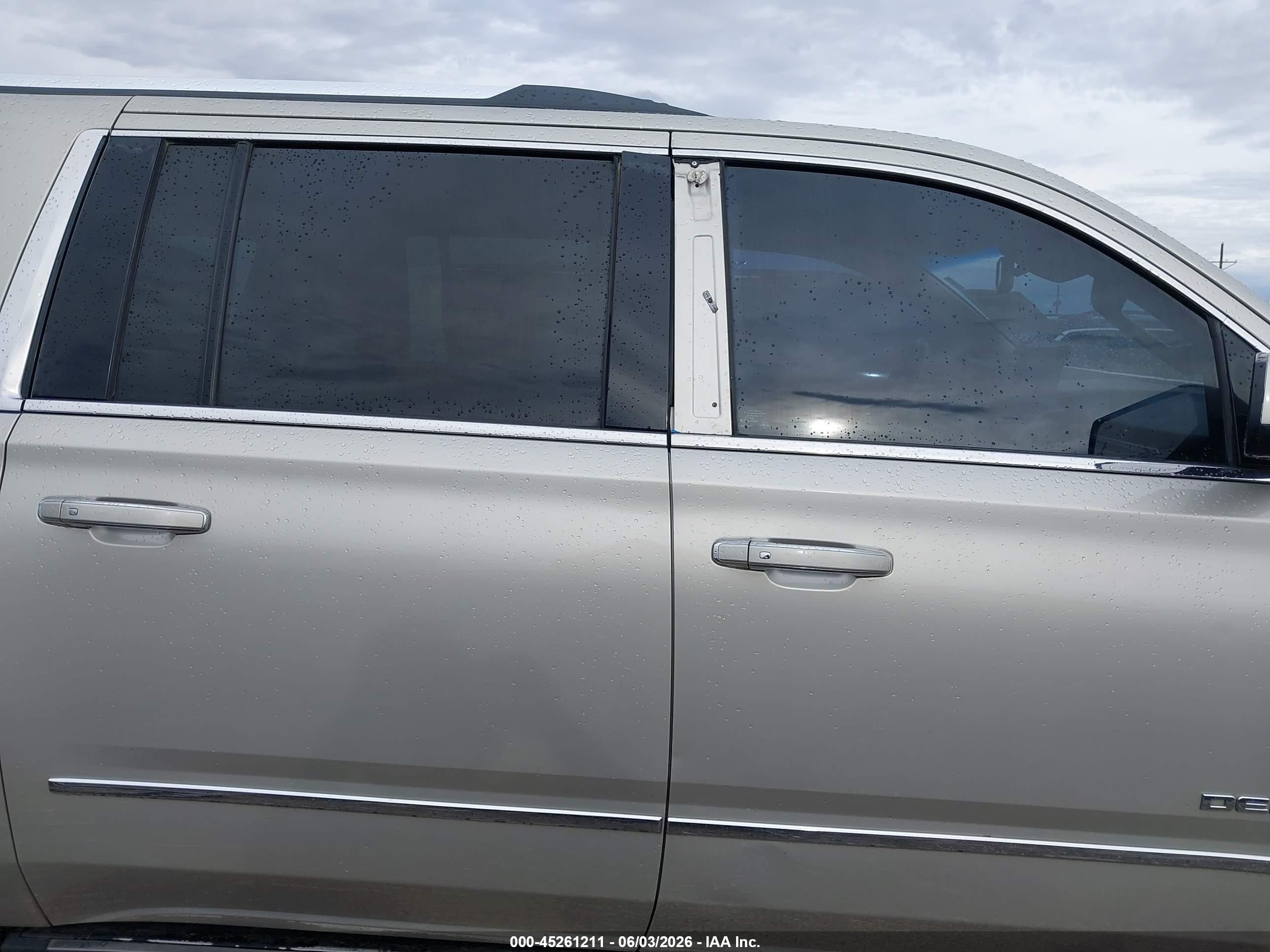 2015 Gmc Yukon Xl 1500 Denali Tan vin: 1GKS2JKJ9FR724793