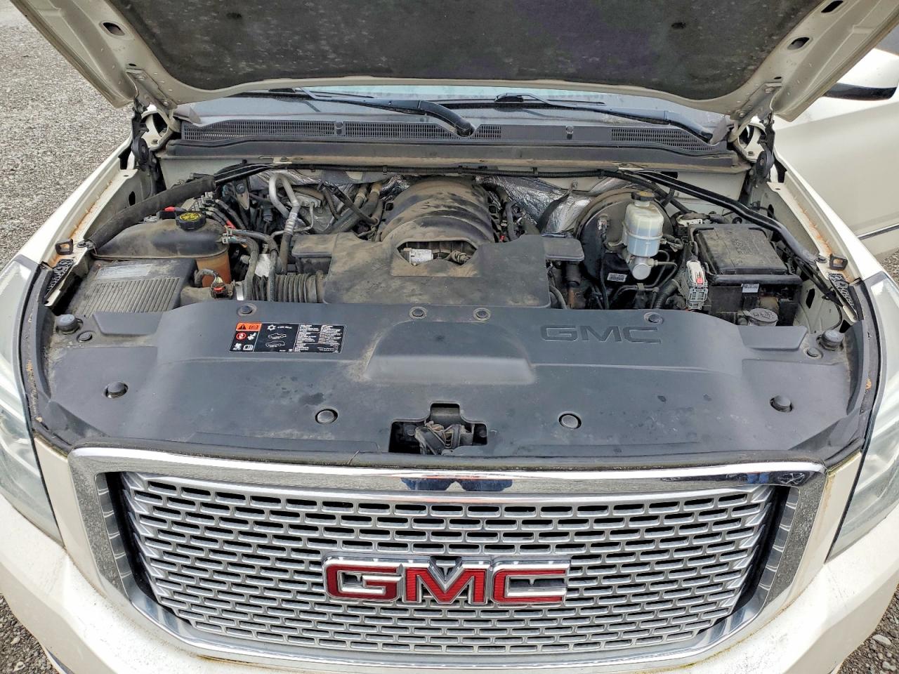 2015 Gmc Yukon Xl Denali Белый vin: 1GKS2JKJXFR170177