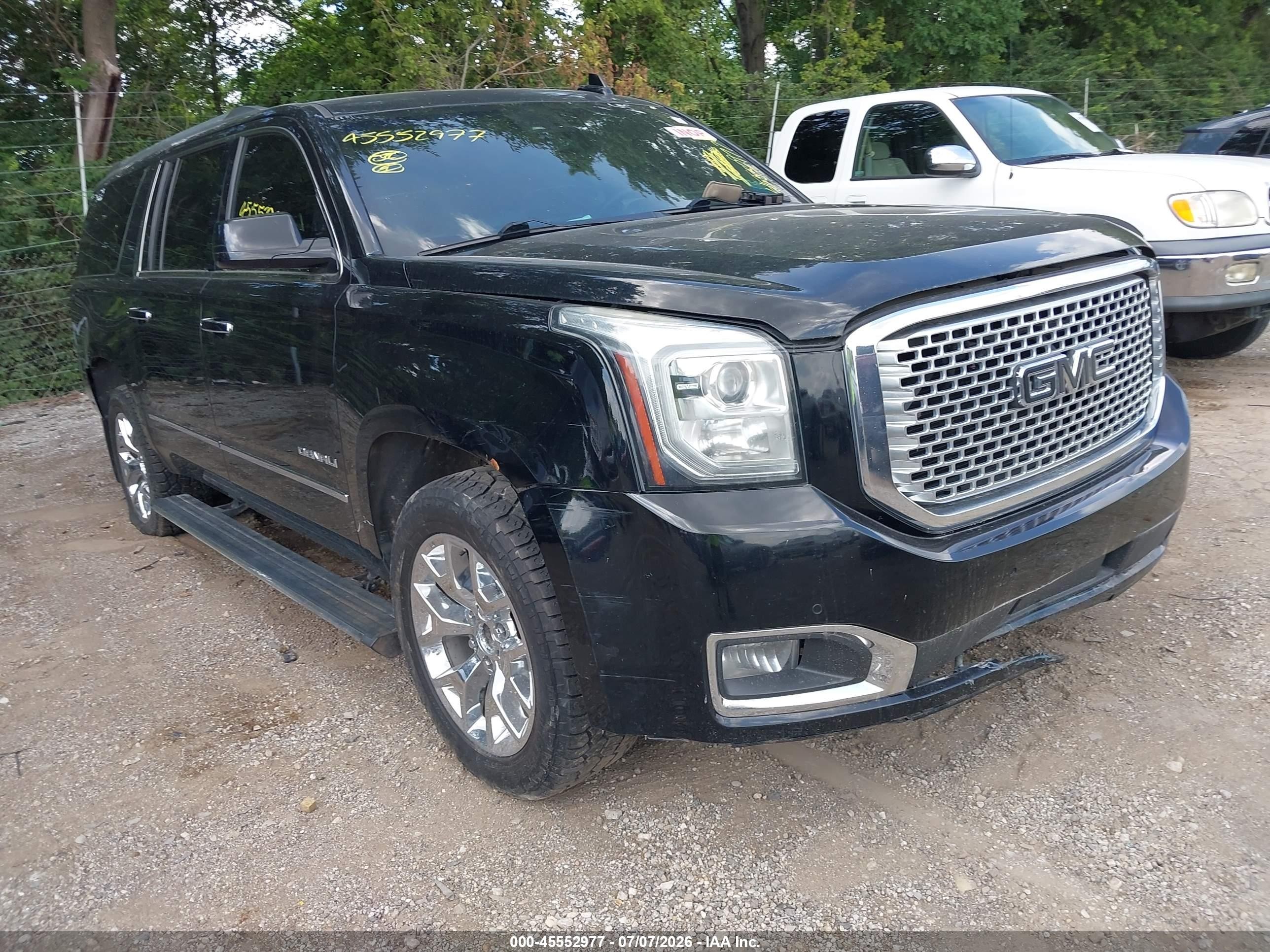 2015 Gmc Yukon Xl 1500 Denali Black vin: 1GKS2JKJXFR541774