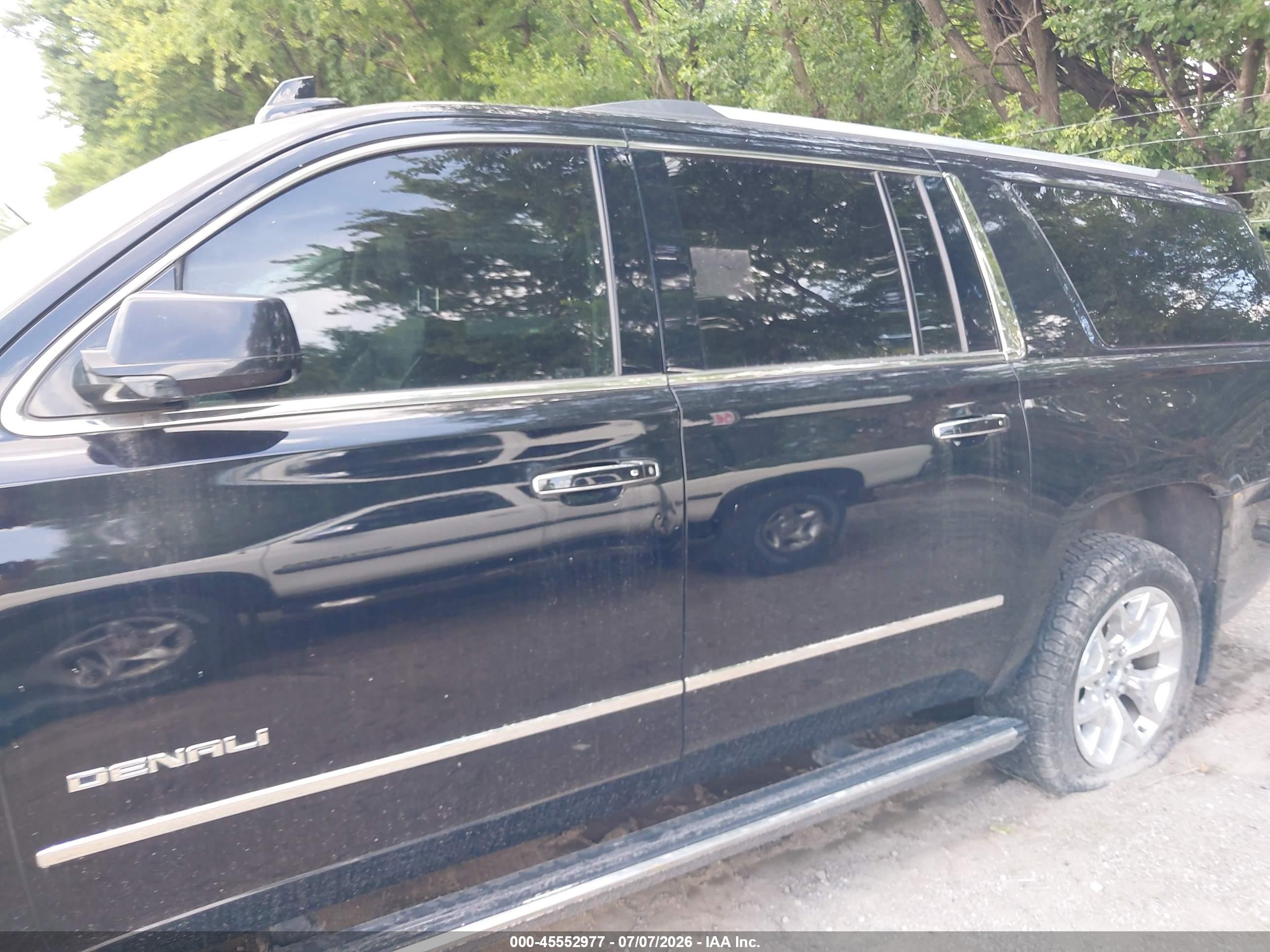 2015 Gmc Yukon Xl 1500 Denali Black vin: 1GKS2JKJXFR541774