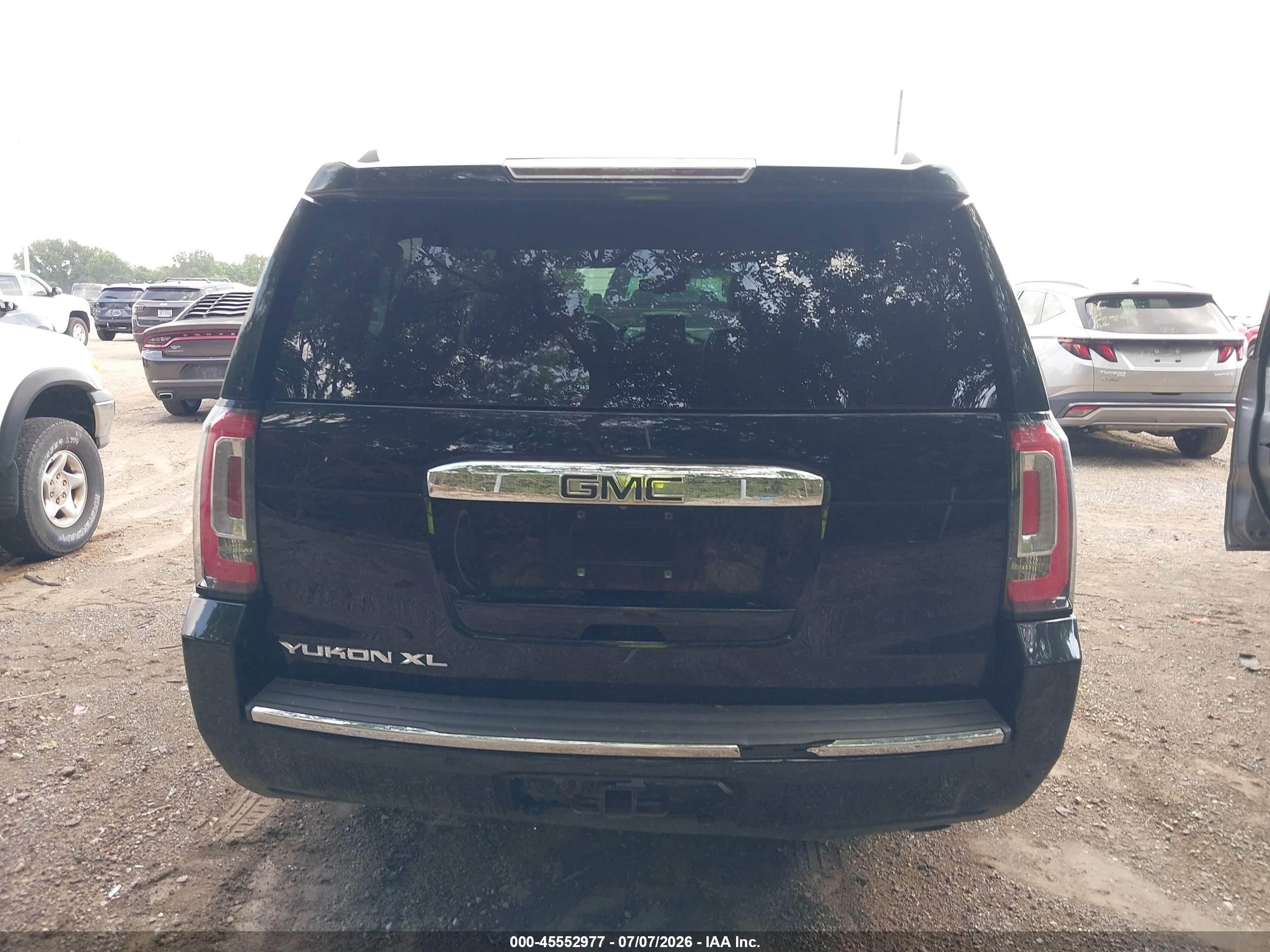 2015 Gmc Yukon Xl 1500 Denali Black vin: 1GKS2JKJXFR541774