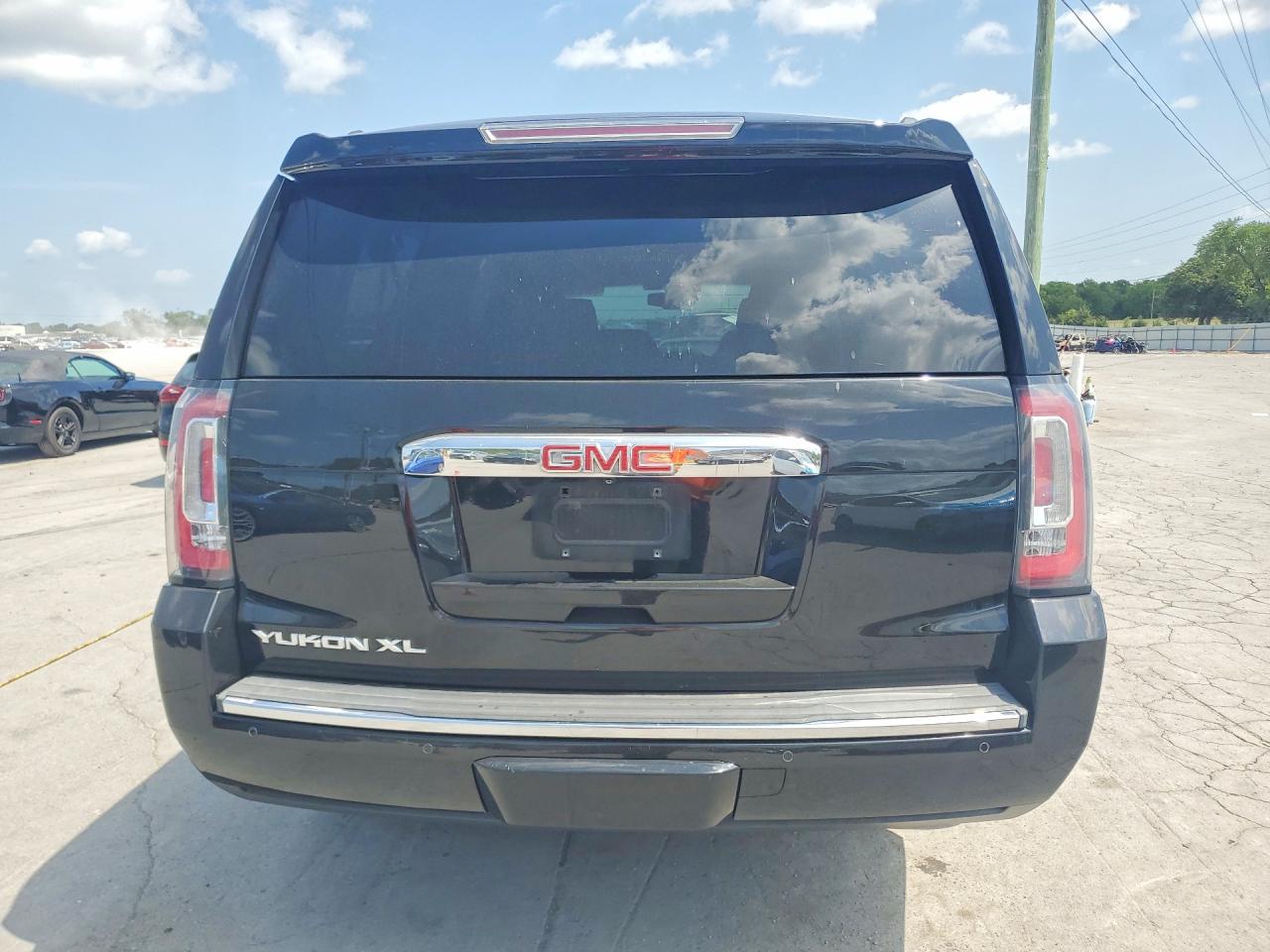2015 Gmc Yukon Xl Denali Black vin: 1GKS2JKJXFR577187