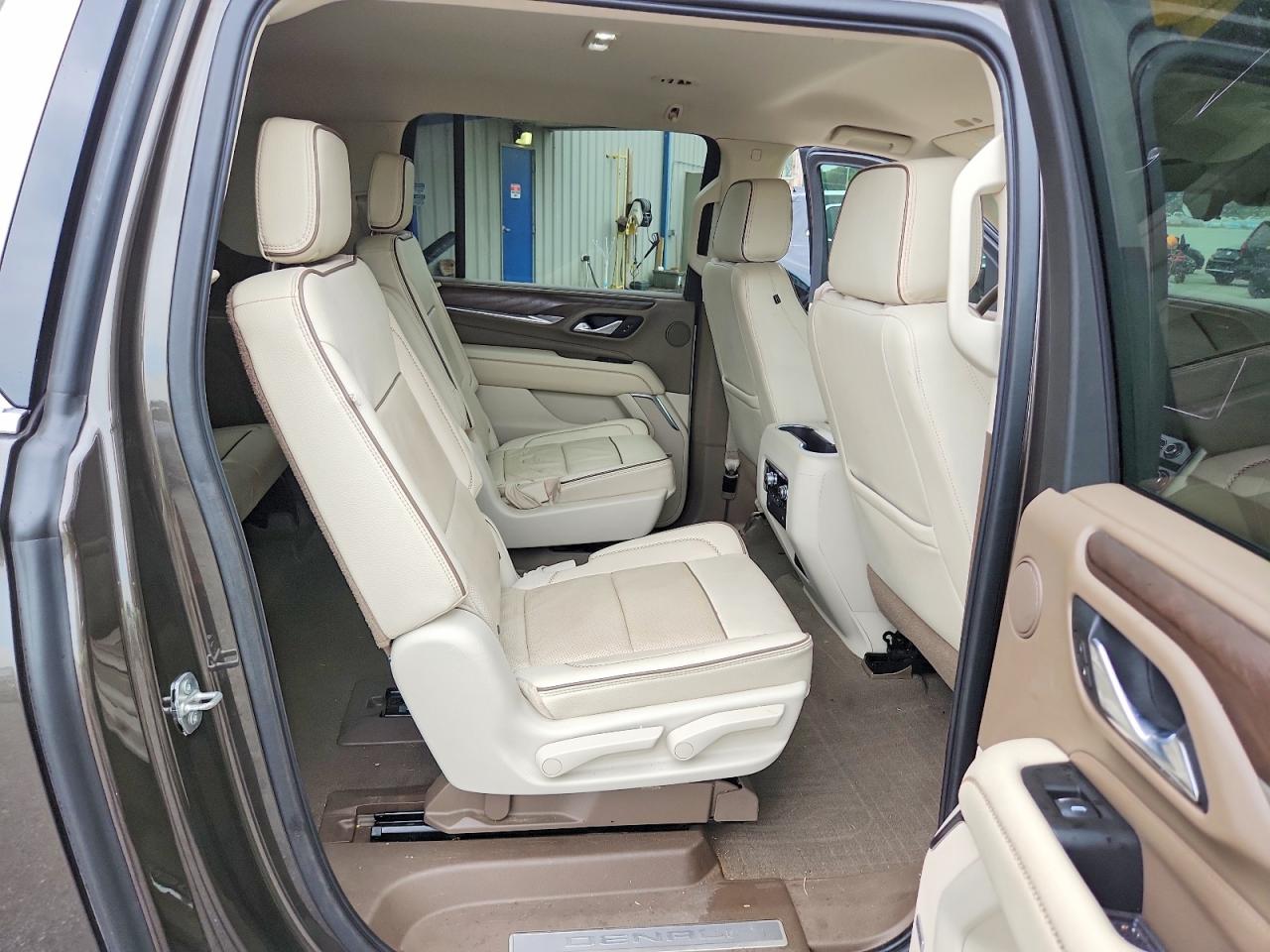 2021 Gmc Yukon Xl Denali Серый vin: 1GKS2JKL0MR248769