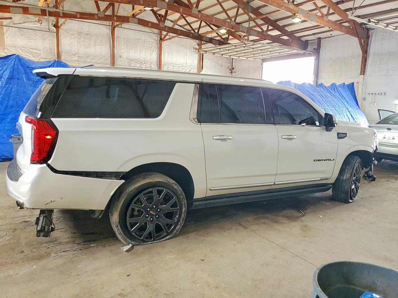 2023 Gmc Yukon Xl Denali White vin: 1GKS2JKL2PR483324
