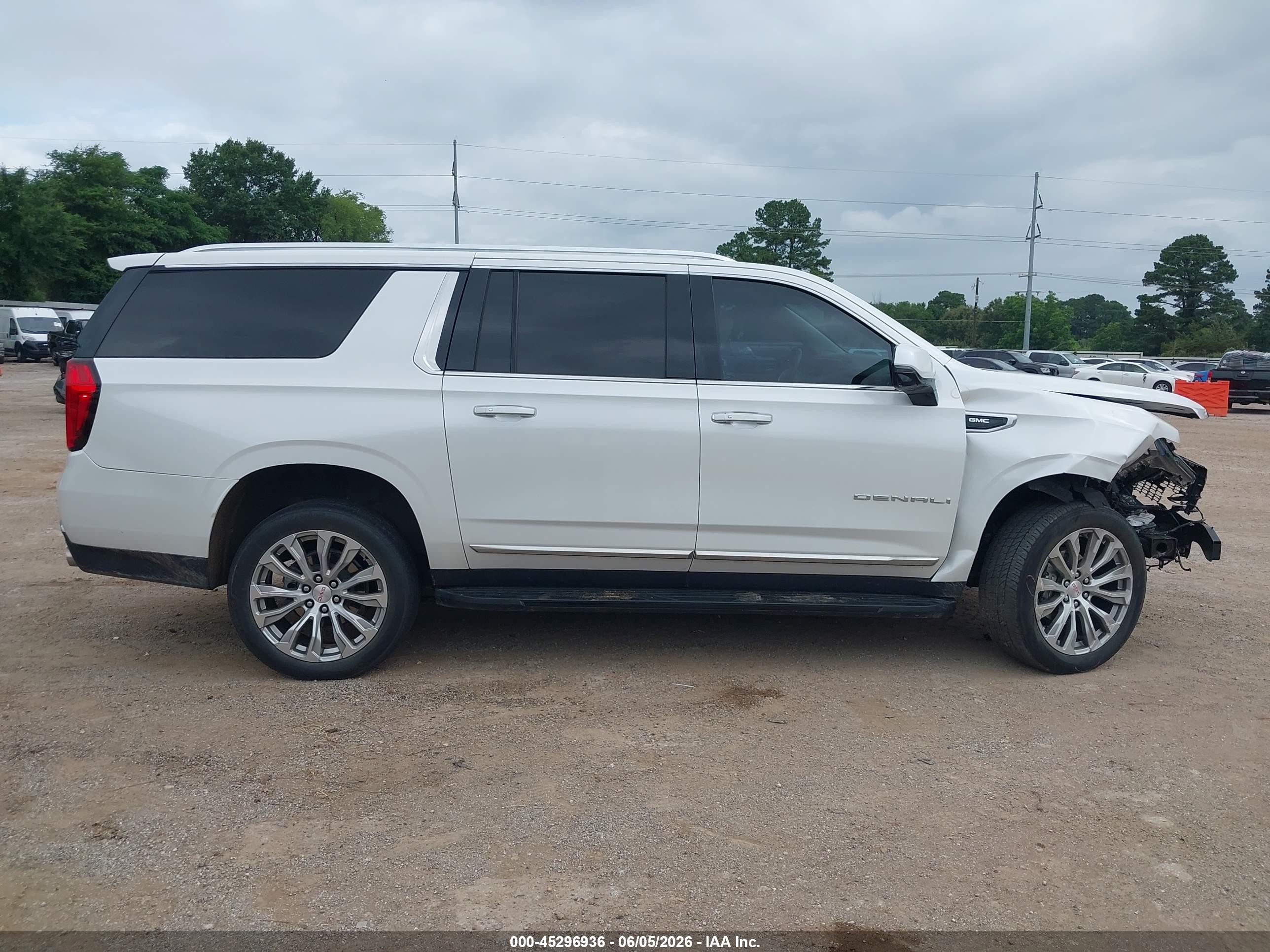 2023 Gmc Yukon Xl 4wd Denali White vin: 1GKS2JKL7PR265752