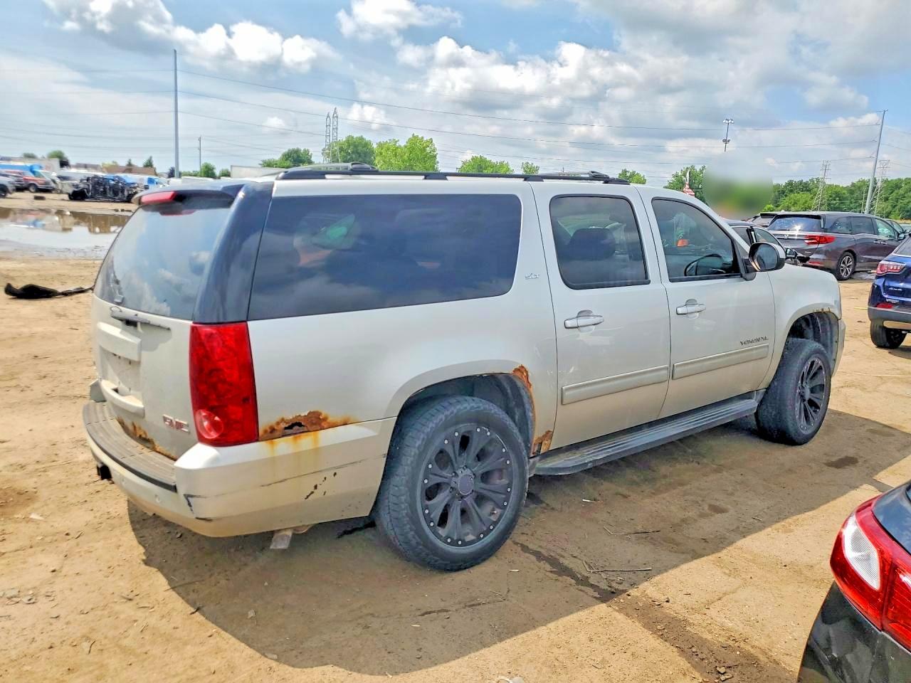 2011 Gmc Yukon Xl K1500 Slt White vin: 1GKS2KE33BR328873