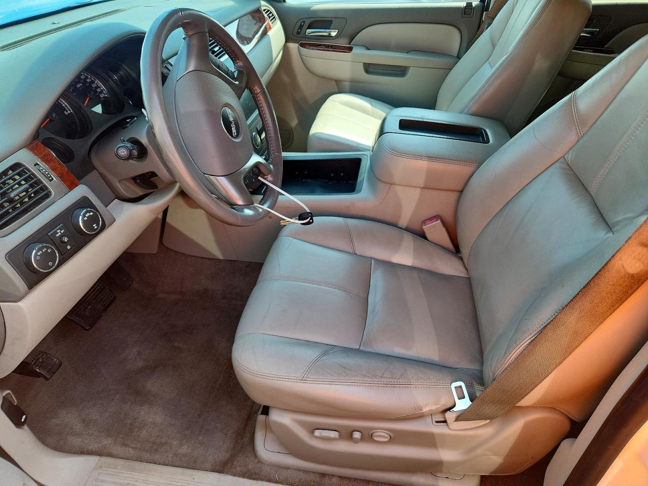 2011 Gmc Yukon Xl K1500 Slt White vin: 1GKS2KE36BR398769