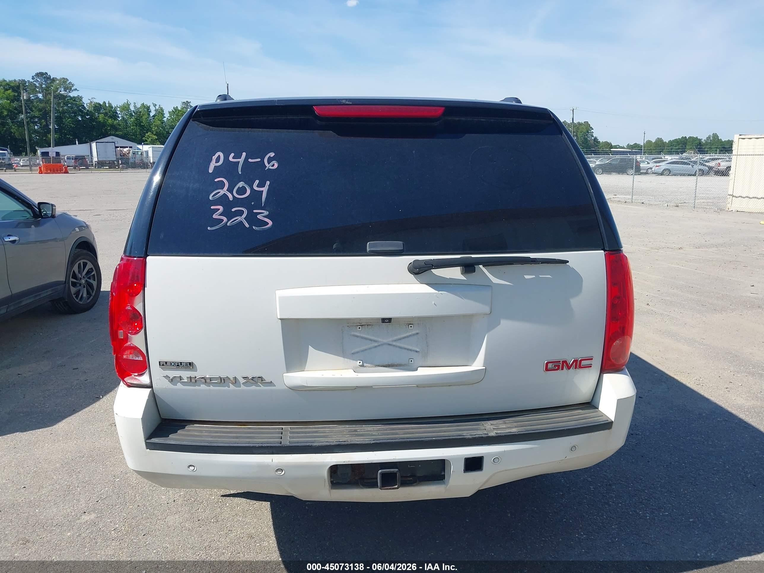 2012 Gmc Yukon Xl 1500 Slt White vin: 1GKS2KE70CR204323
