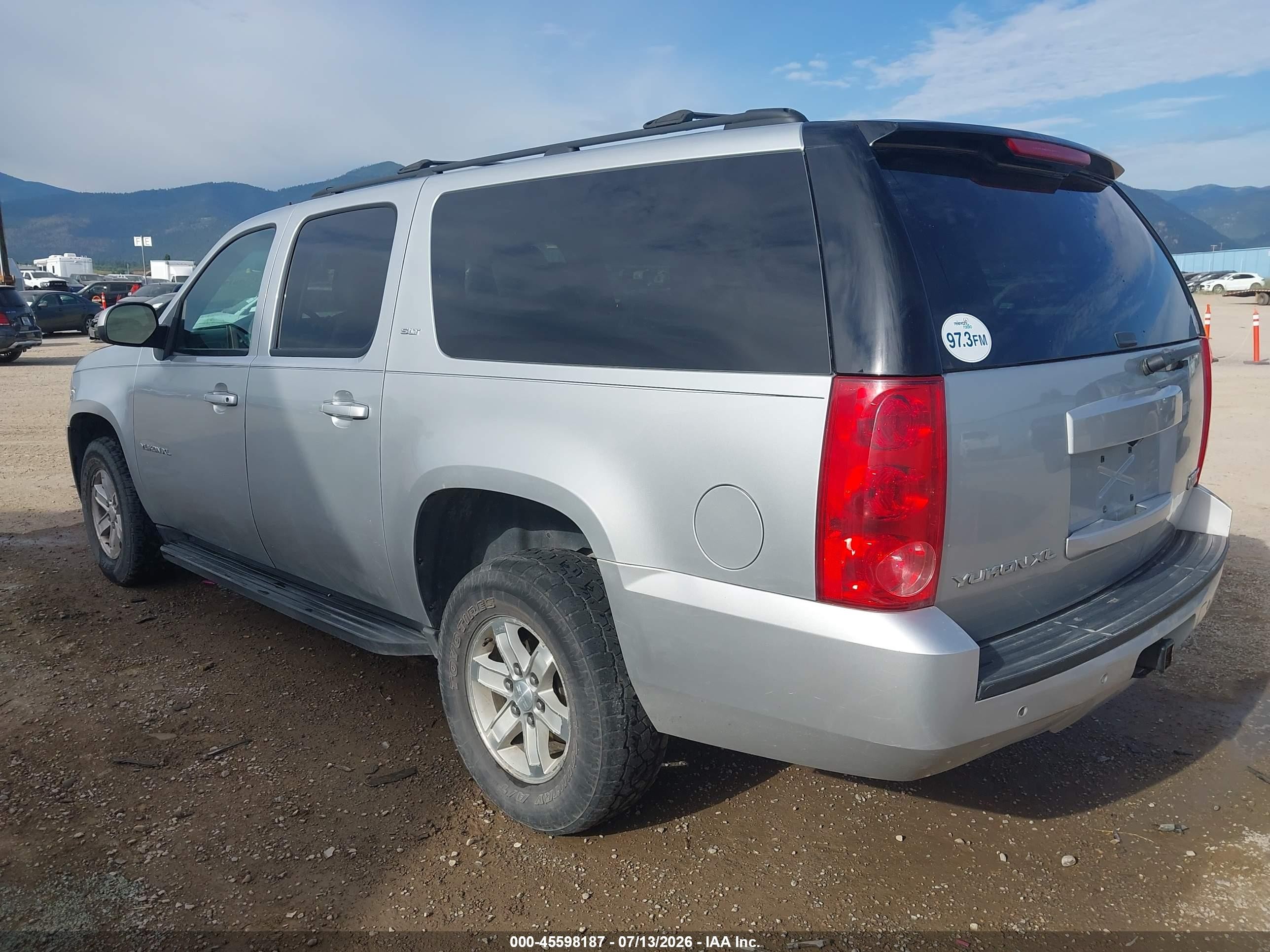 2013 Gmc Yukon Xl 1500 Slt Silver vin: 1GKS2KE71DR112879