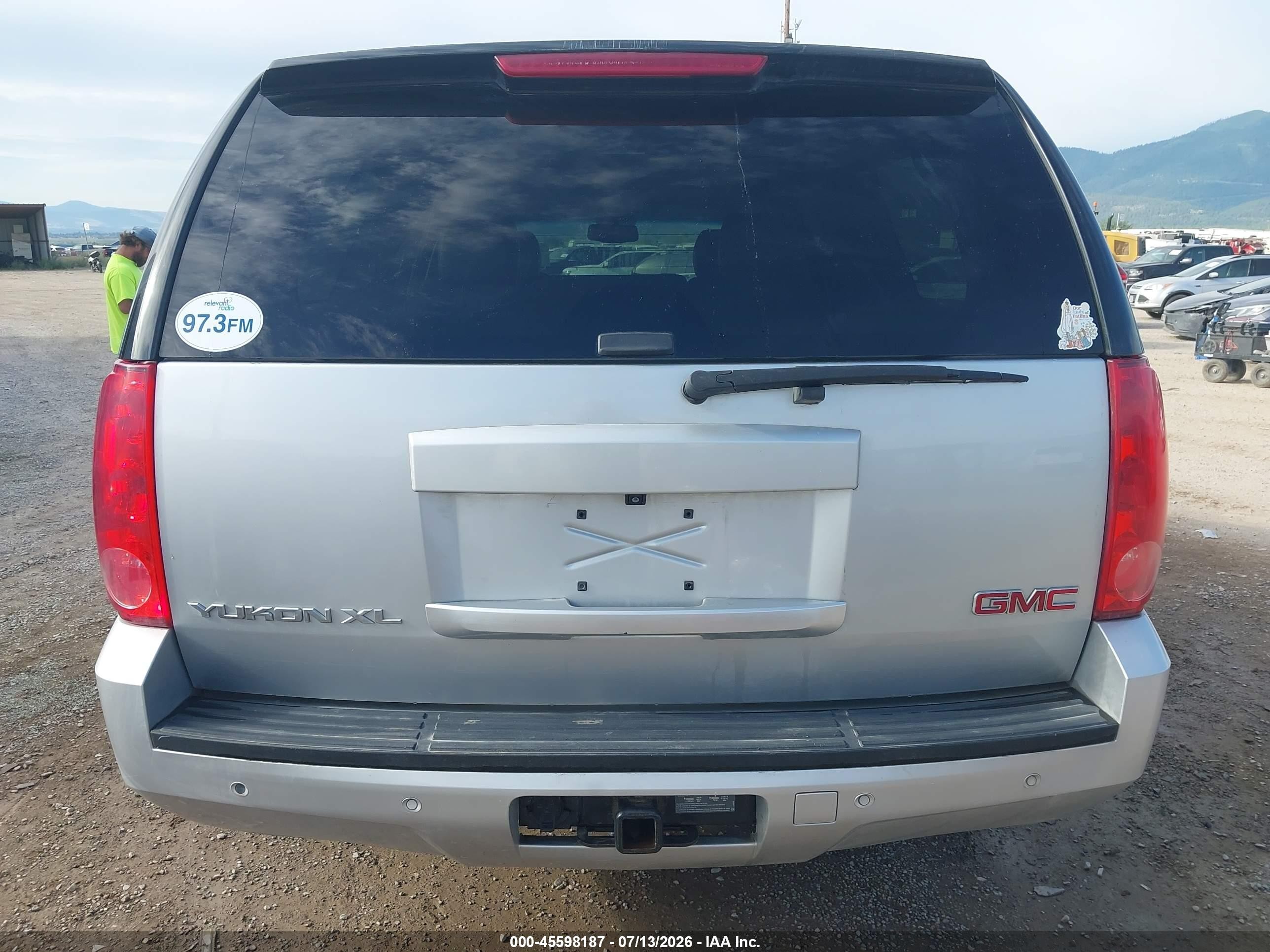 2013 Gmc Yukon Xl 1500 Slt Silver vin: 1GKS2KE71DR112879