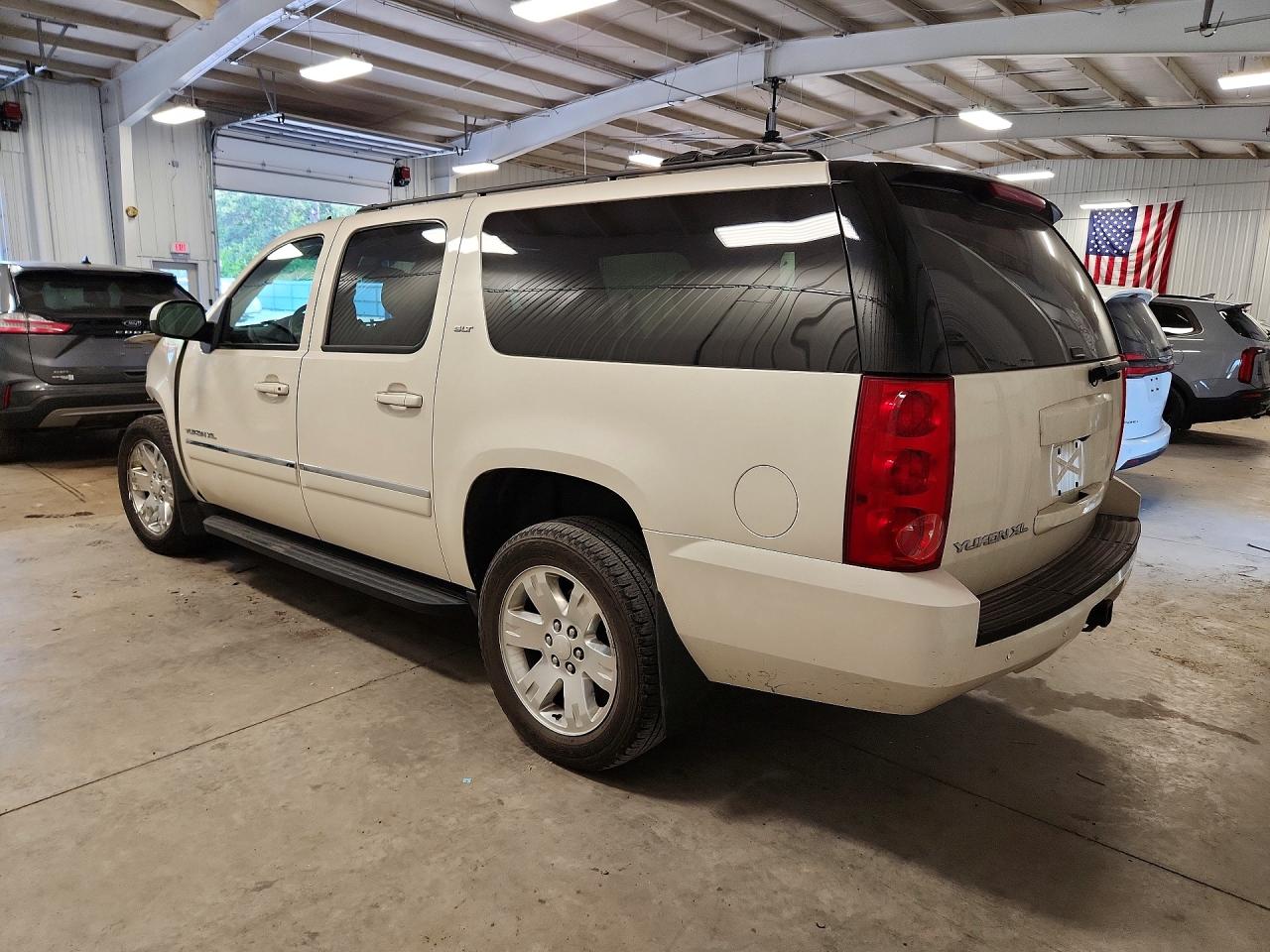 2014 Gmc Yukon Xl K1500 Slt Cream vin: 1GKS2KE71ER139906