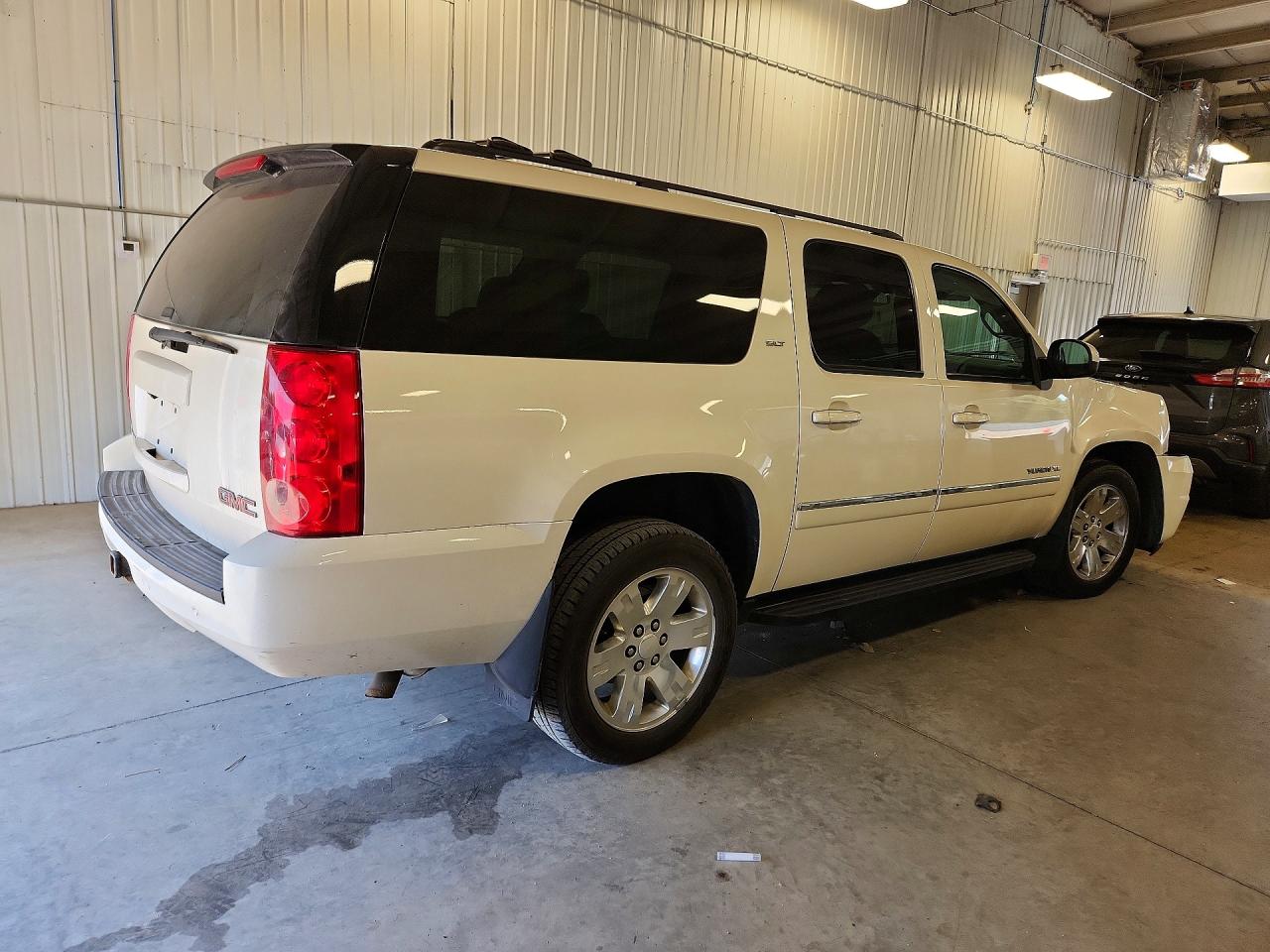 2014 Gmc Yukon Xl K1500 Slt Cream vin: 1GKS2KE71ER139906