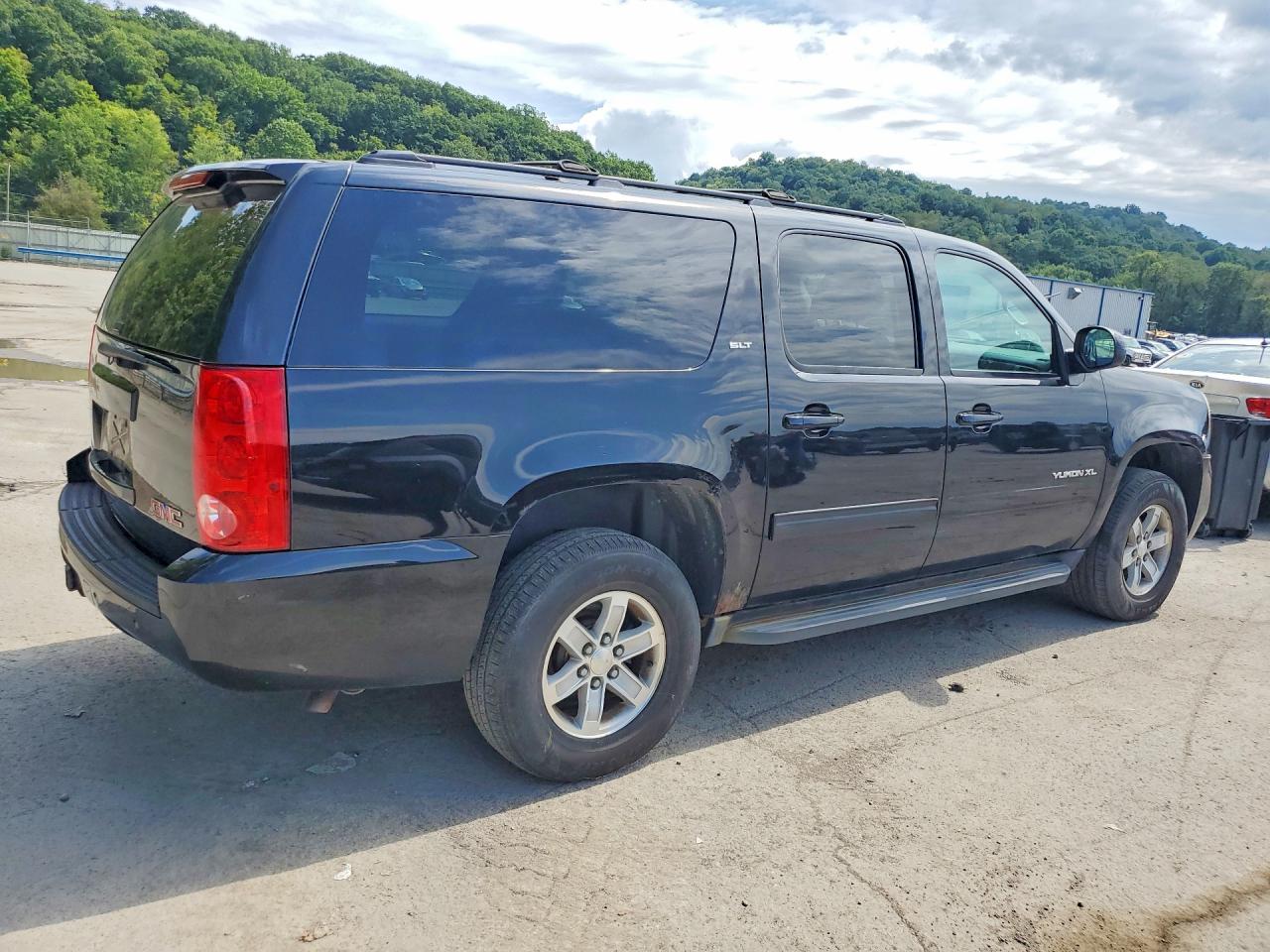 2013 Gmc Yukon Xl K1500 Slt Черный vin: 1GKS2KE72DR295807