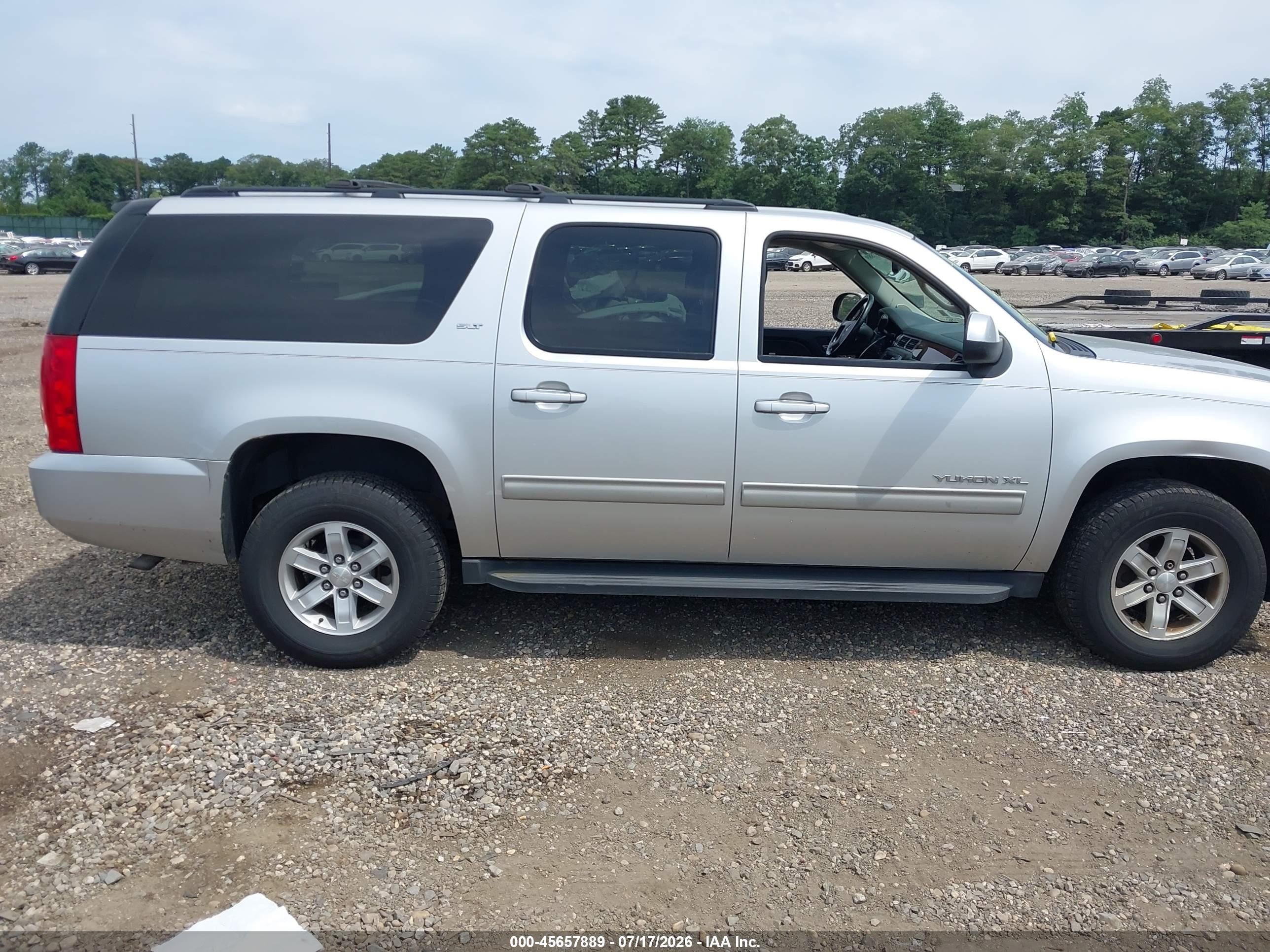 2014 Gmc Yukon Xl K1500 Slt Silver vin: 1GKS2KE72ER212927