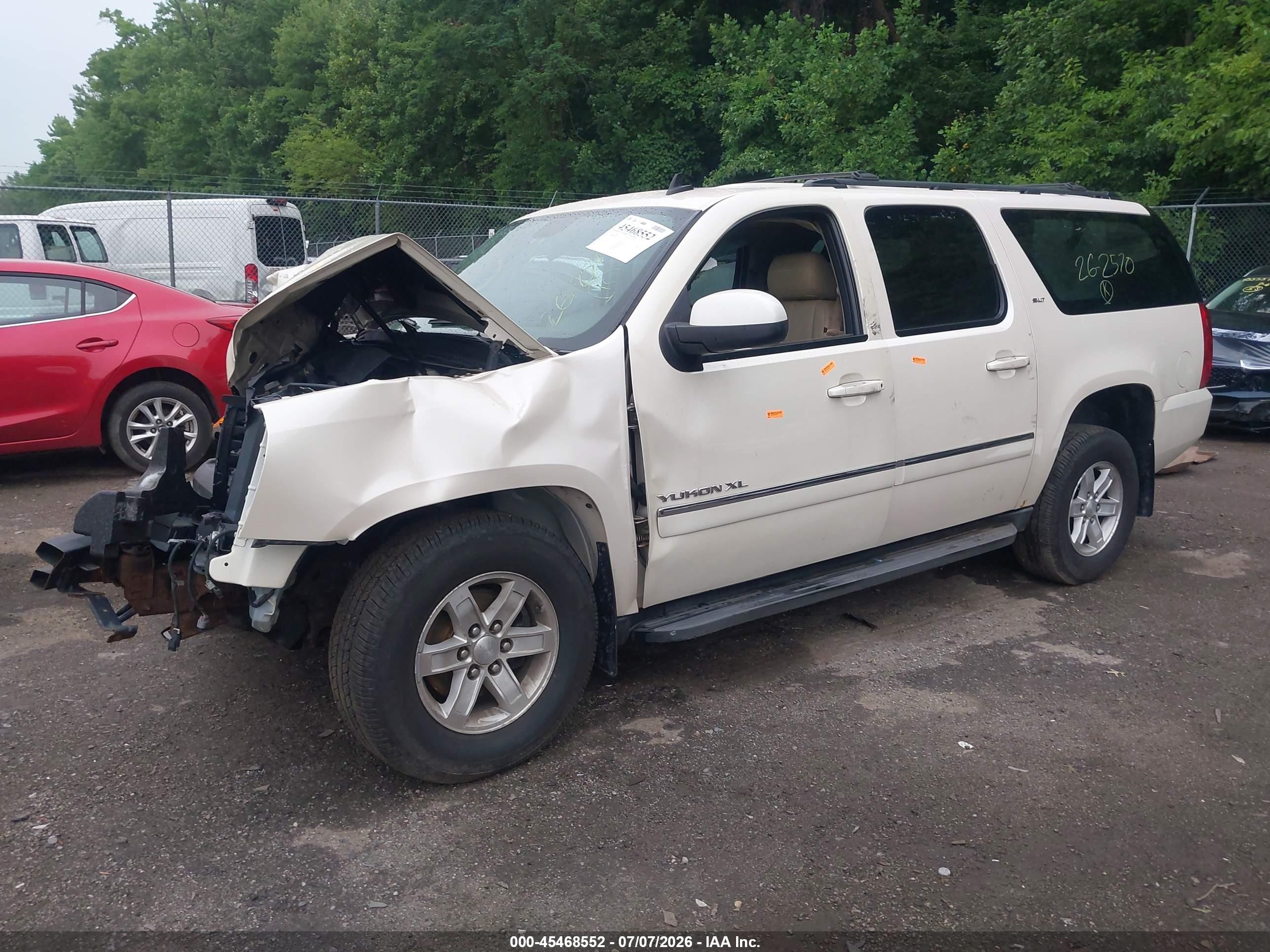 2013 Gmc Yukon Xl 1500 Slt Белый vin: 1GKS2KE73DR321153
