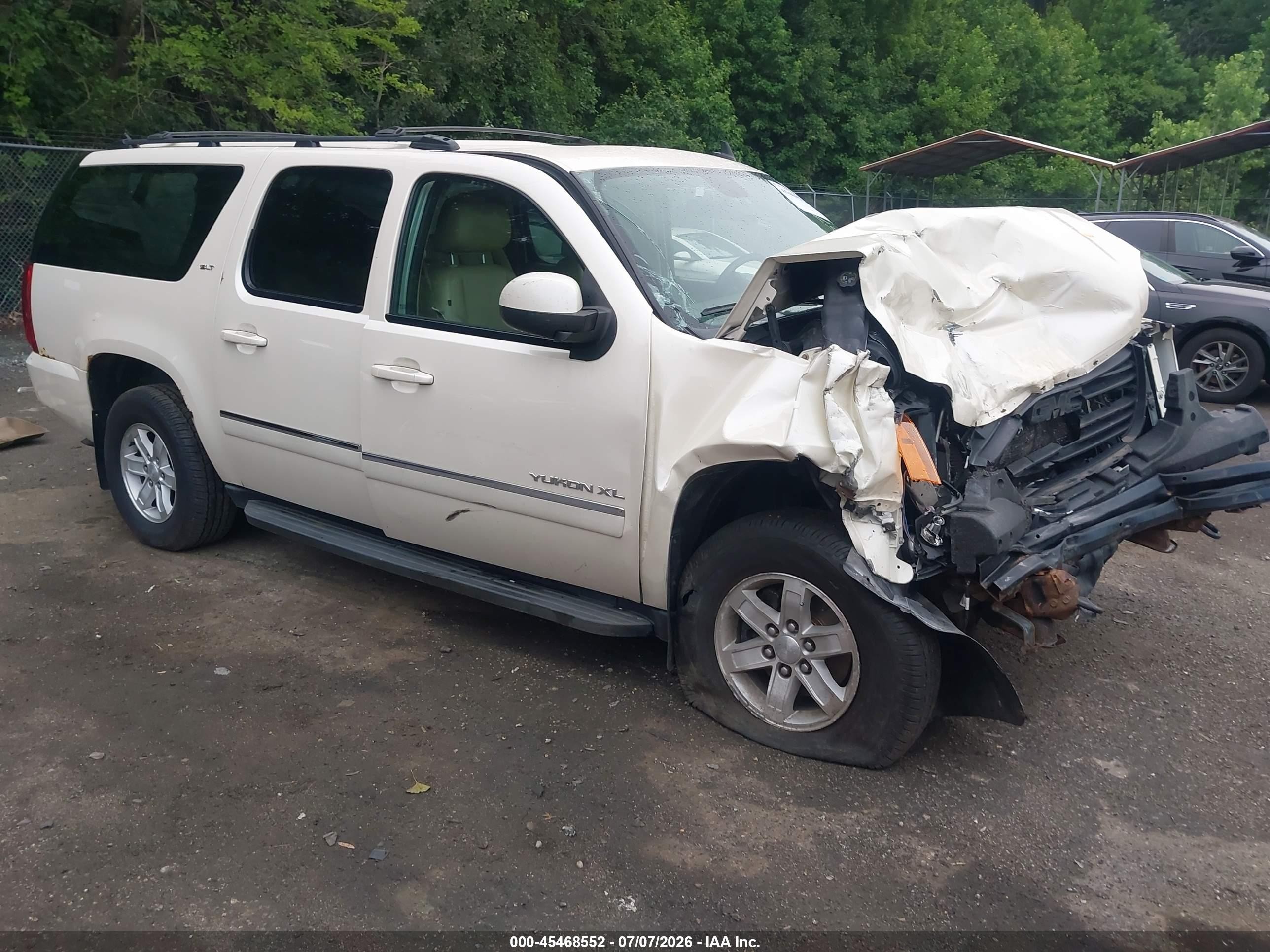 2013 Gmc Yukon Xl 1500 Slt Белый vin: 1GKS2KE73DR321153