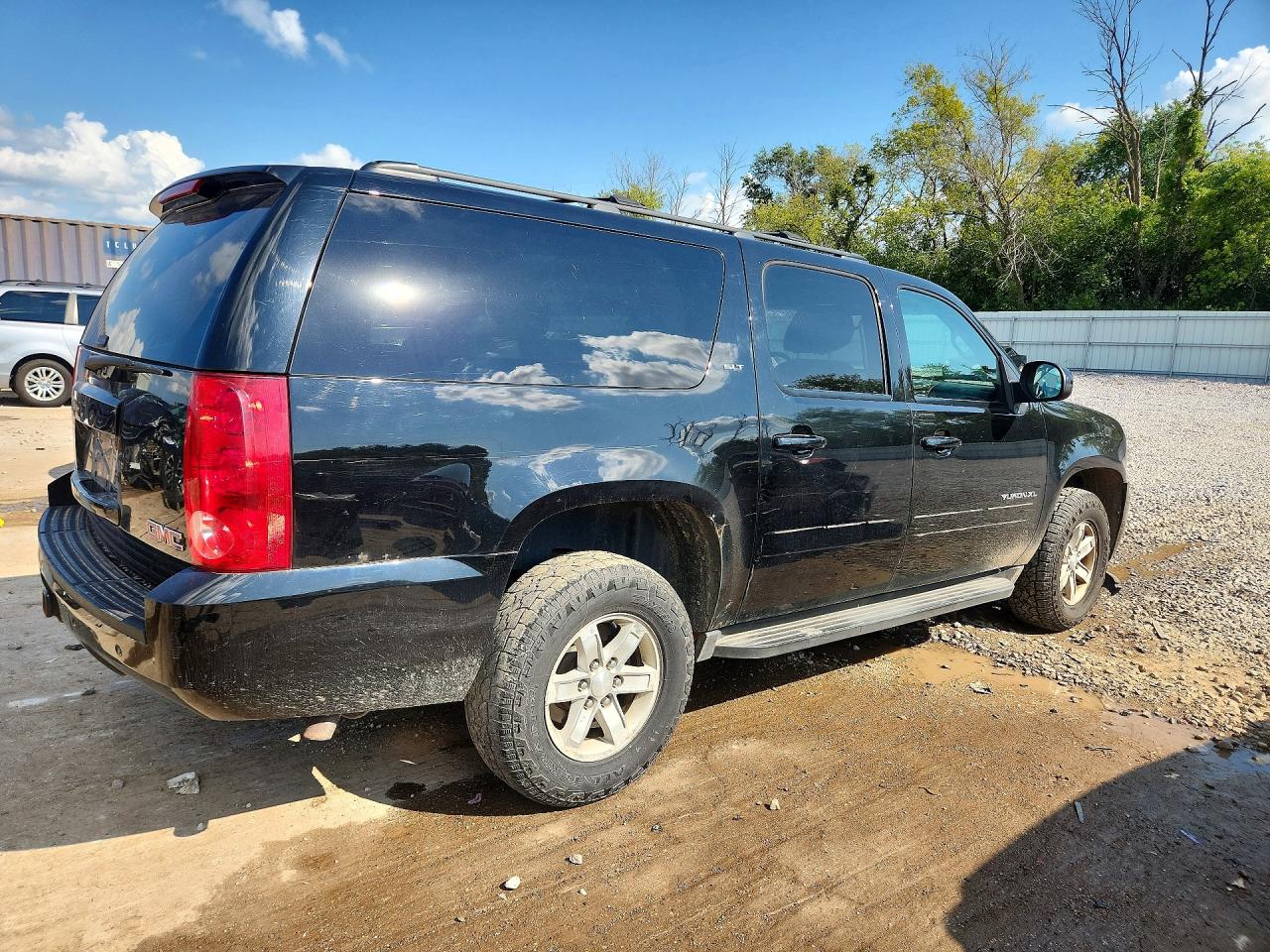2013 Gmc Yukon Xl K1500 Slt Black vin: 1GKS2KE73DR351978