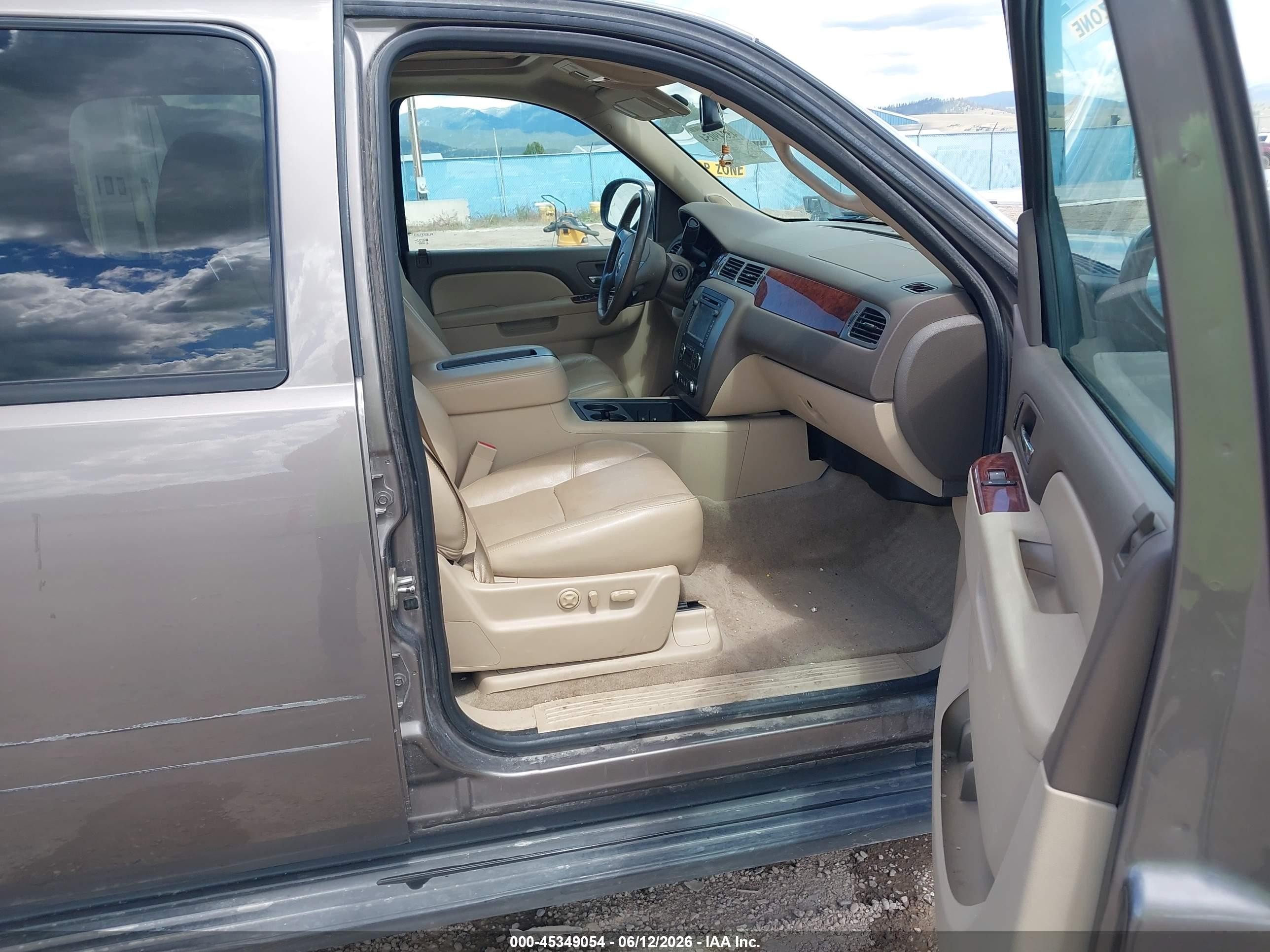 2013 Gmc Yukon Xl 1500 Slt Brown vin: 1GKS2KE74DR316446