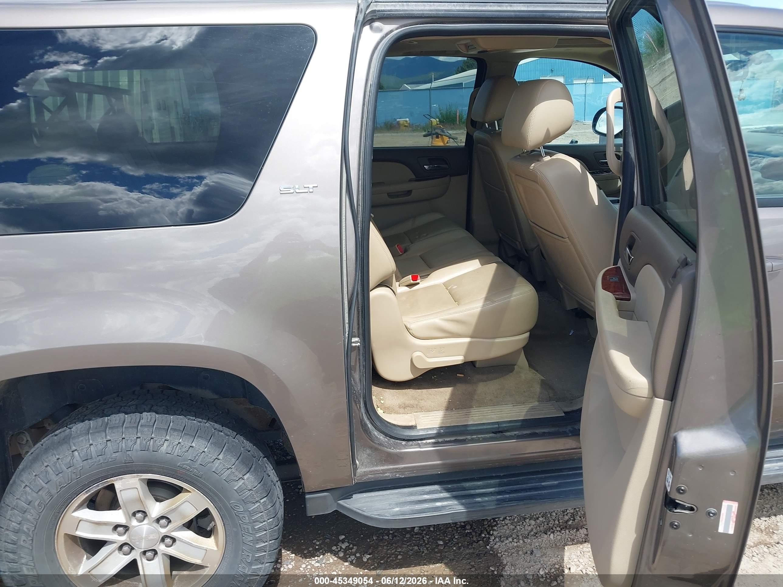 2013 Gmc Yukon Xl 1500 Slt Brown vin: 1GKS2KE74DR316446