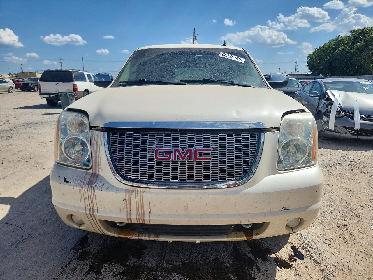 2013 Gmc Yukon Xl K1500 Slt White vin: 1GKS2KE74DR374752