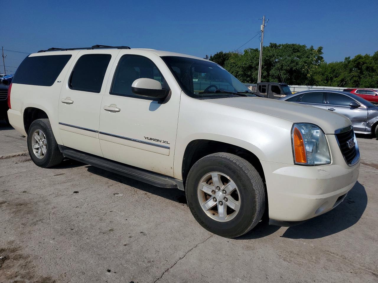 2014 Gmc Yukon Xl K1500 Slt White vin: 1GKS2KE74ER240454