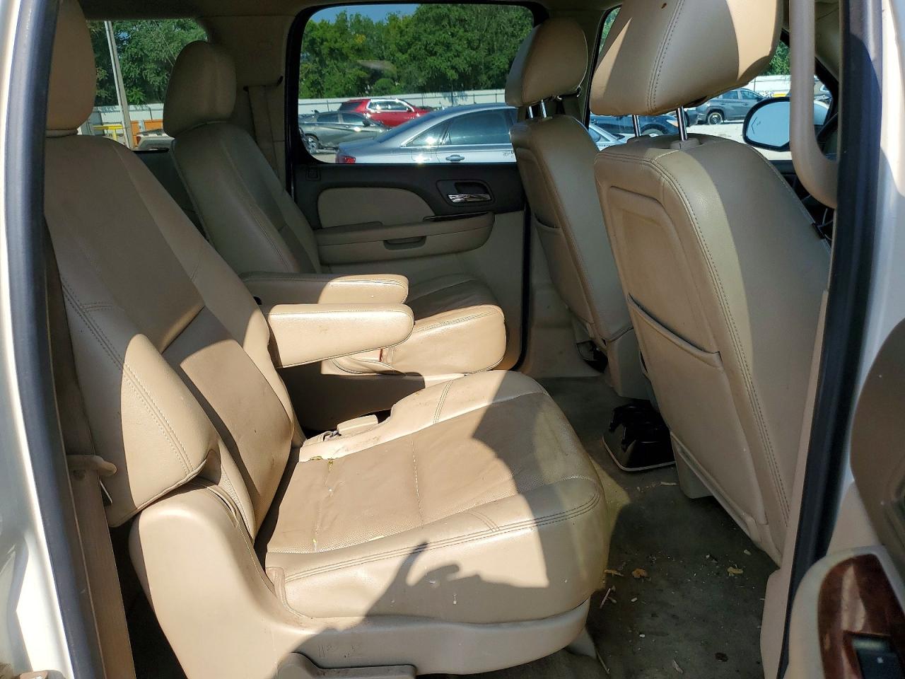 2014 Gmc Yukon Xl K1500 Slt White vin: 1GKS2KE74ER240454