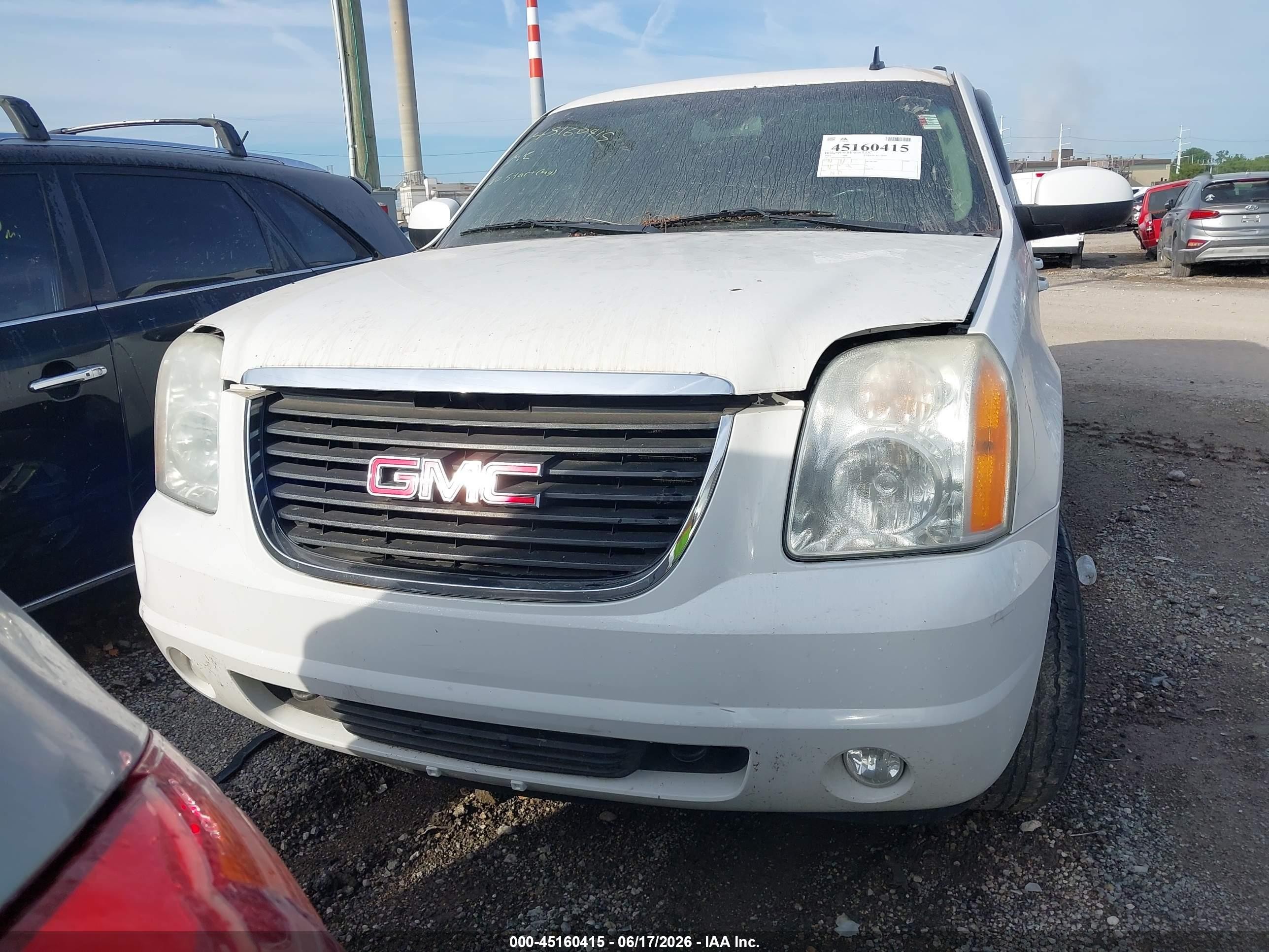2013 Gmc Yukon Xl 1500 Slt White vin: 1GKS2KE75DR127045